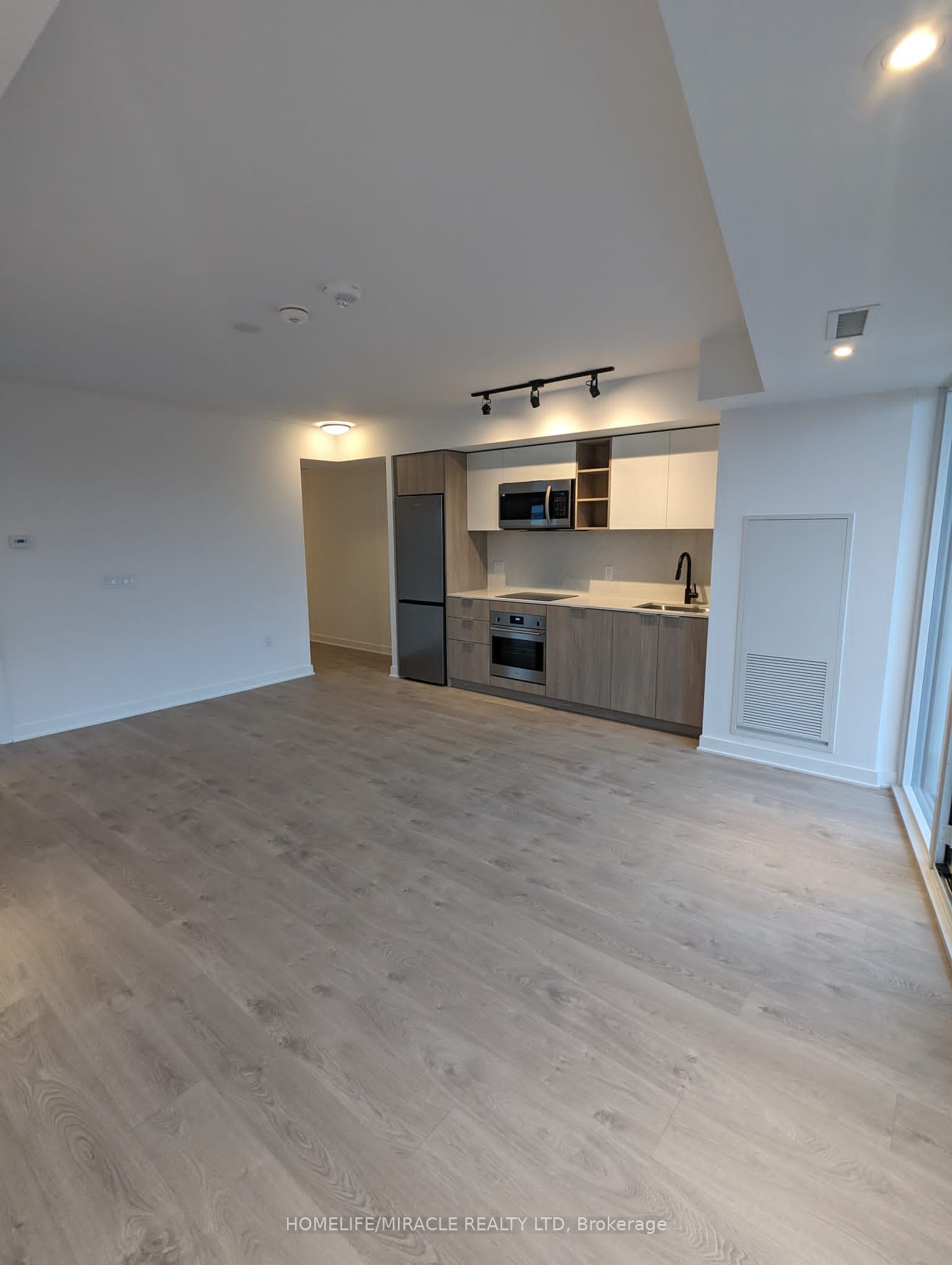 MLS #W12434799 image #15