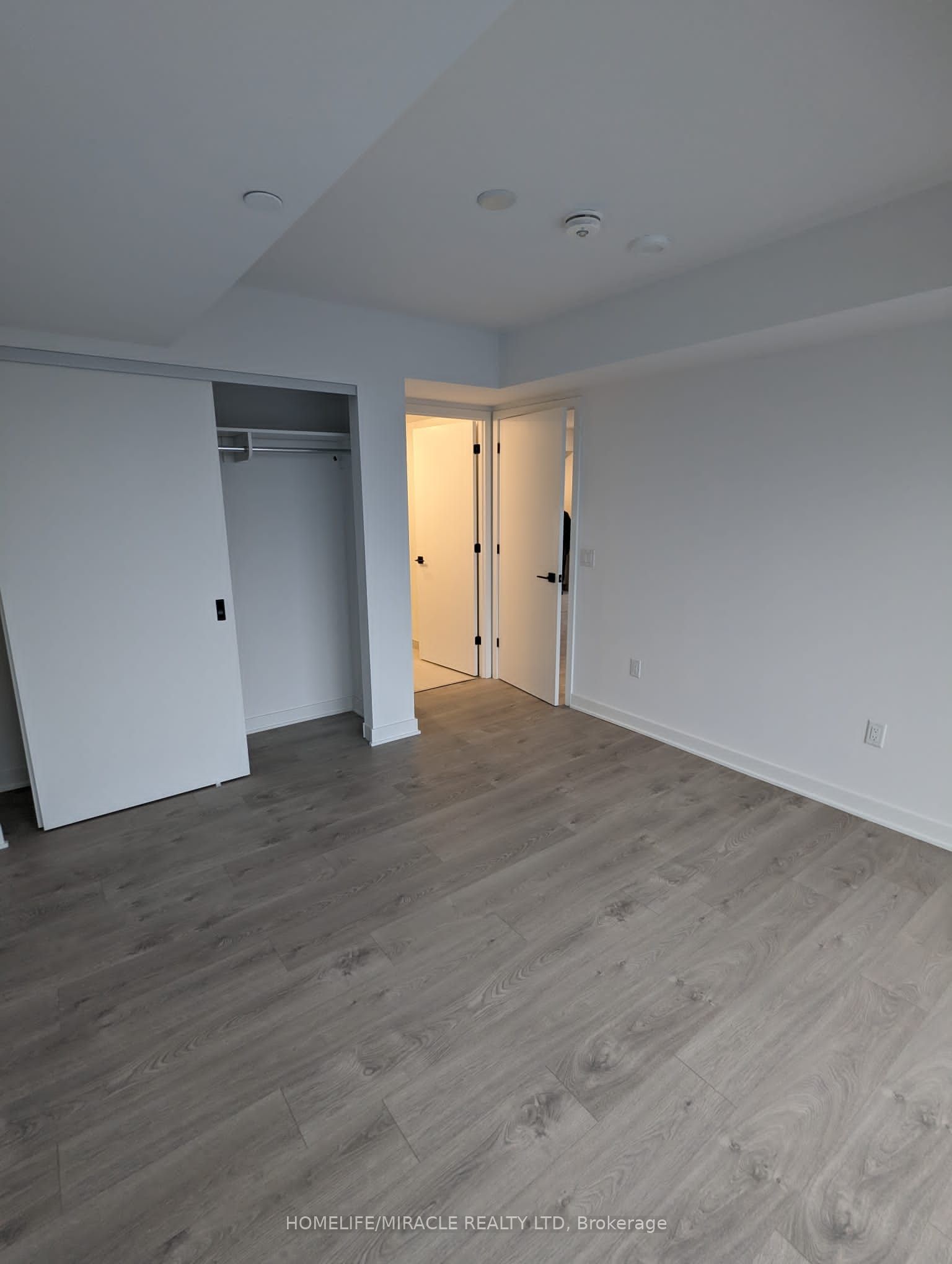 MLS #W12434799 image #21