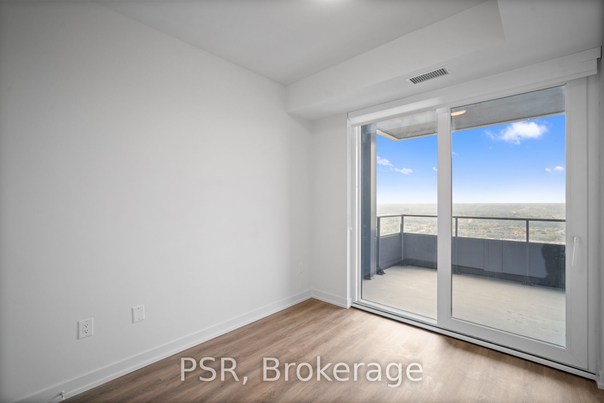 MLS #W12435439 image #13