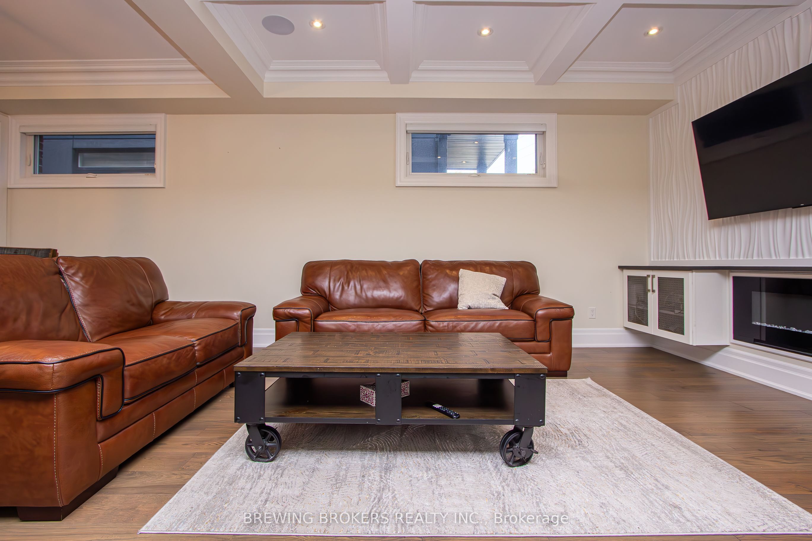 MLS #W12432669 image #10