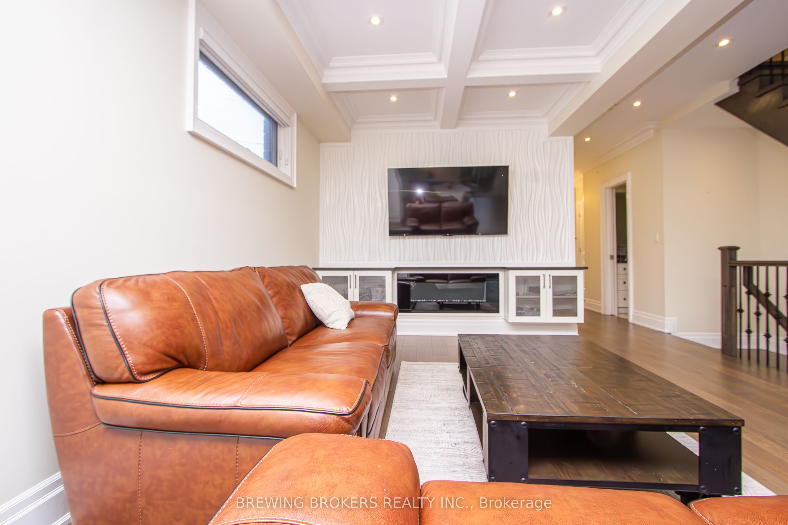 MLS #W12432669 image #12