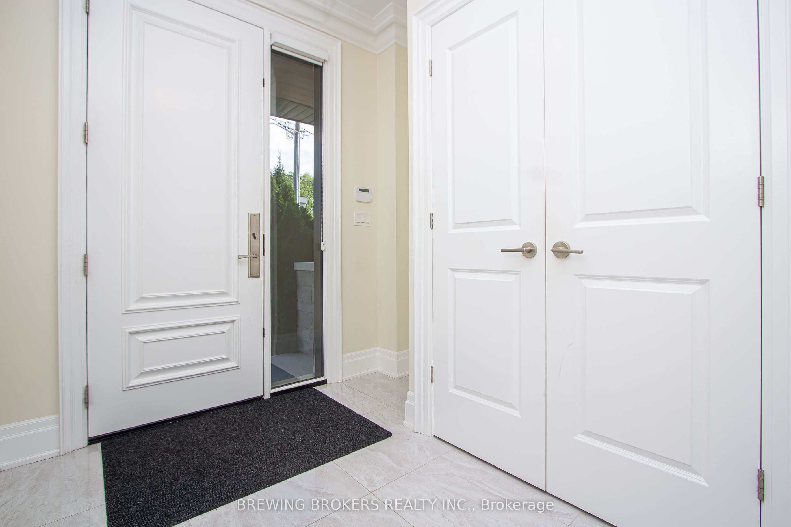 MLS #W12432669 image #2