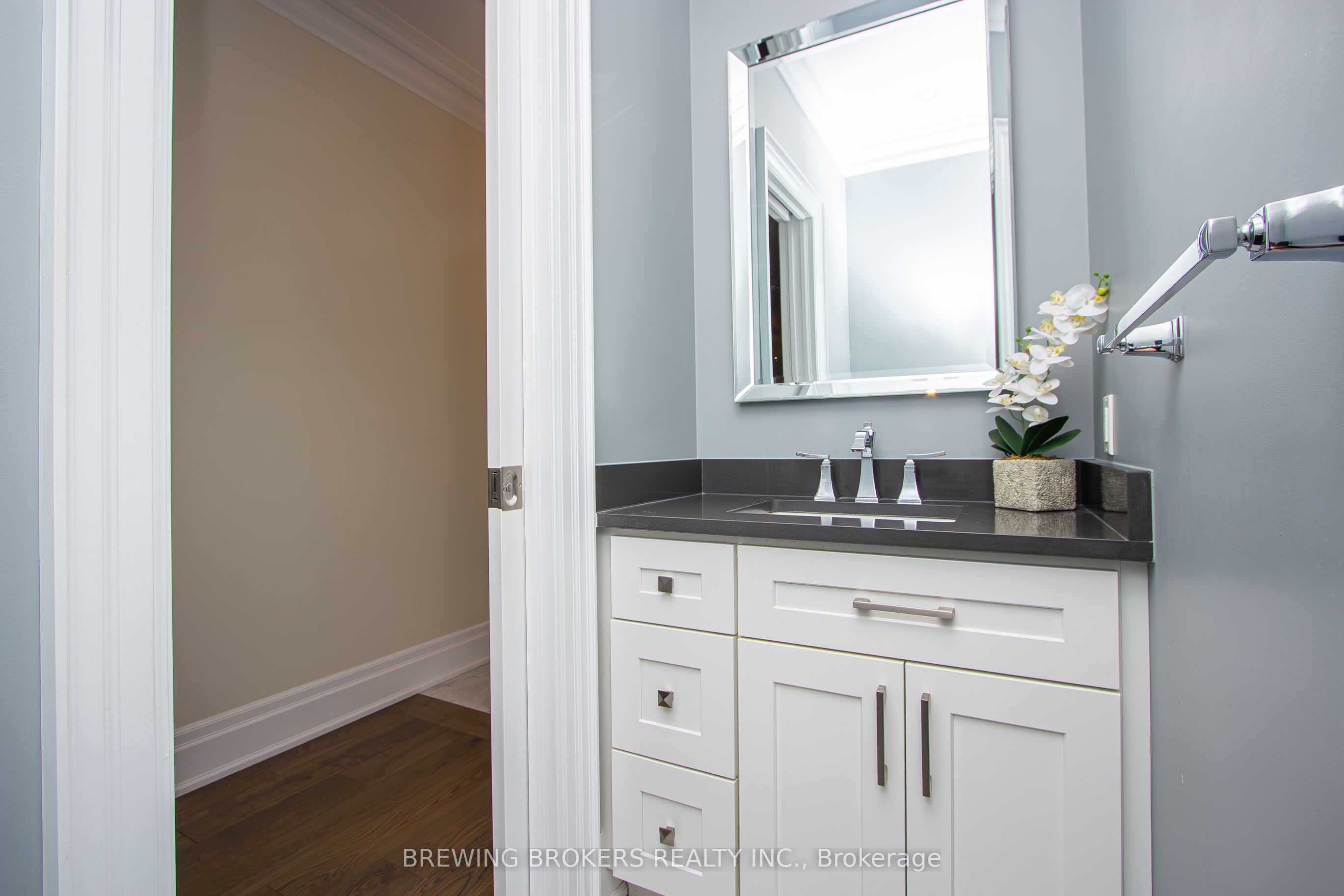 MLS #W12432669 image #5