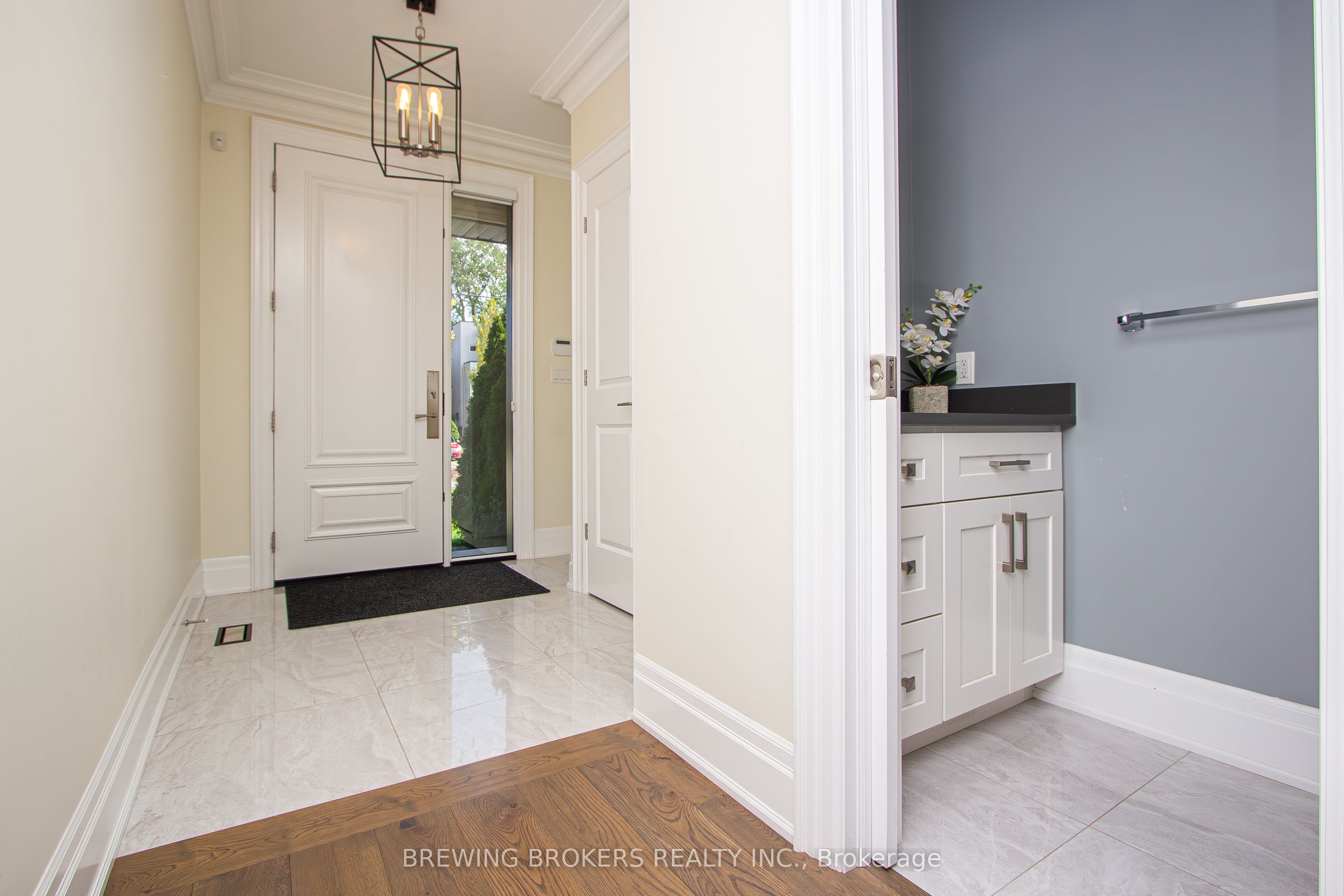 MLS #W12432669 image #6