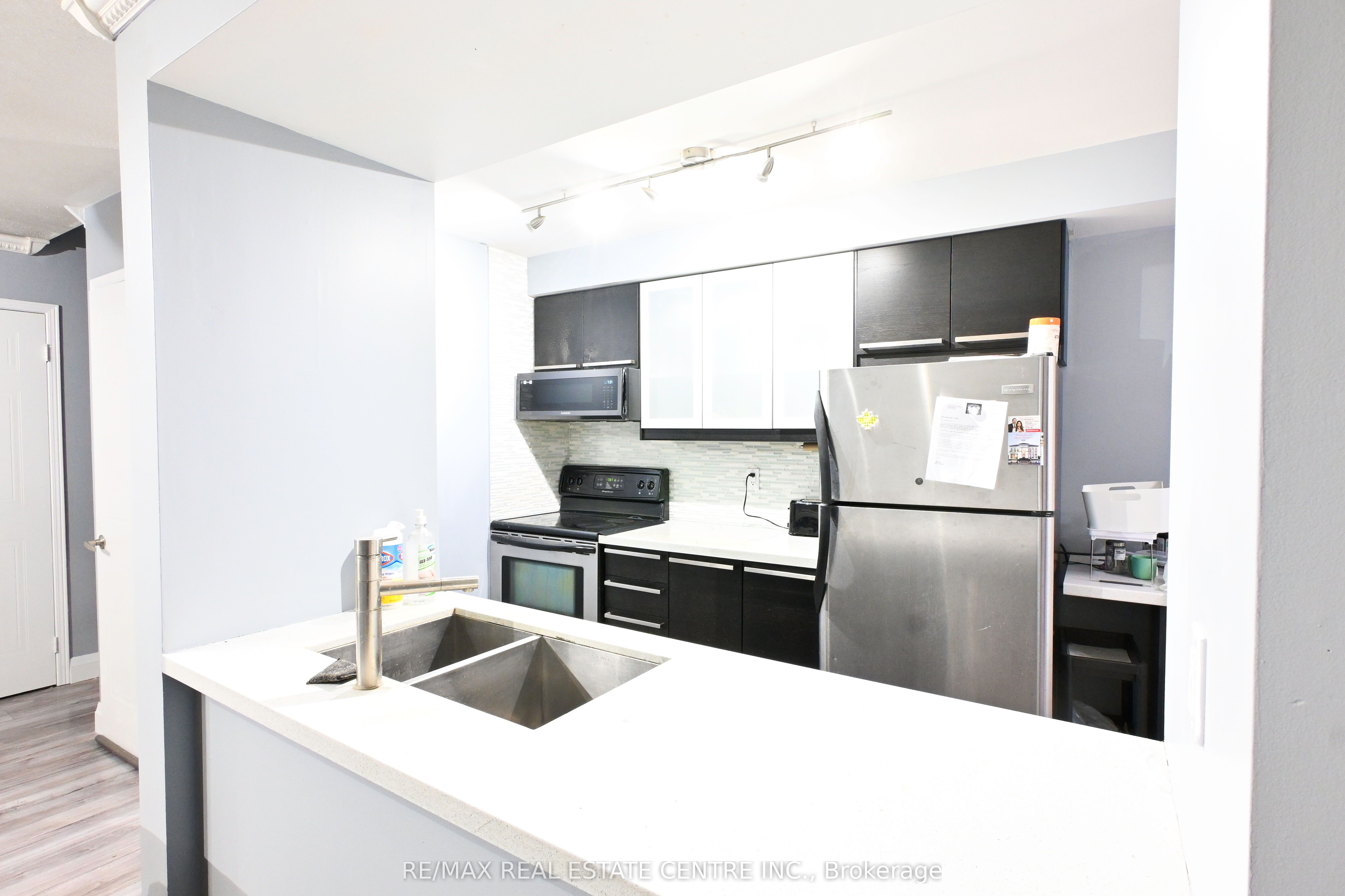 MLS #W12435865 image #11