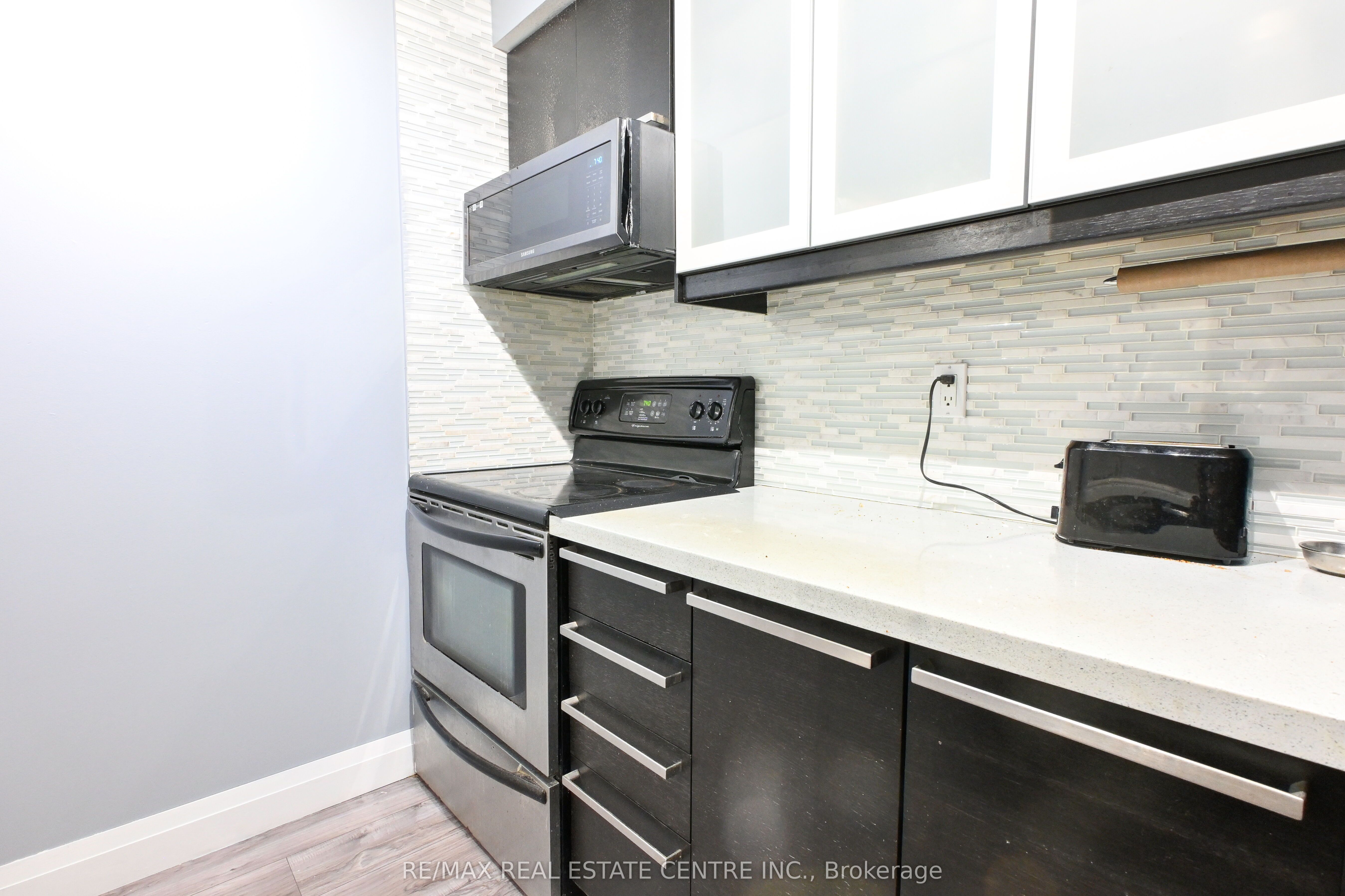 MLS #W12435865 image #13