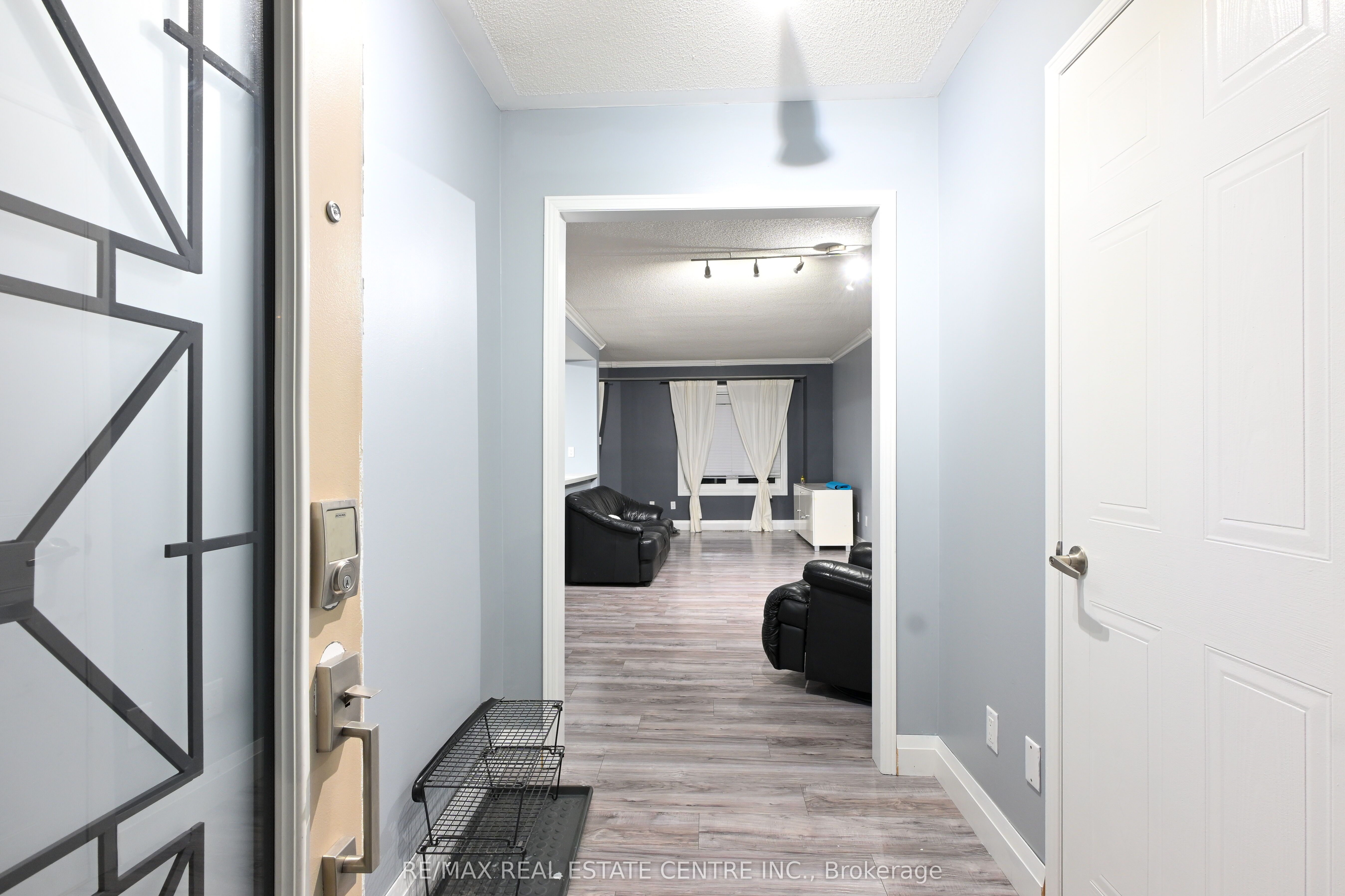 MLS #W12435865 image #4