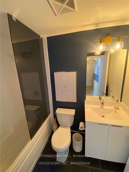 MLS #W12437144 image #9