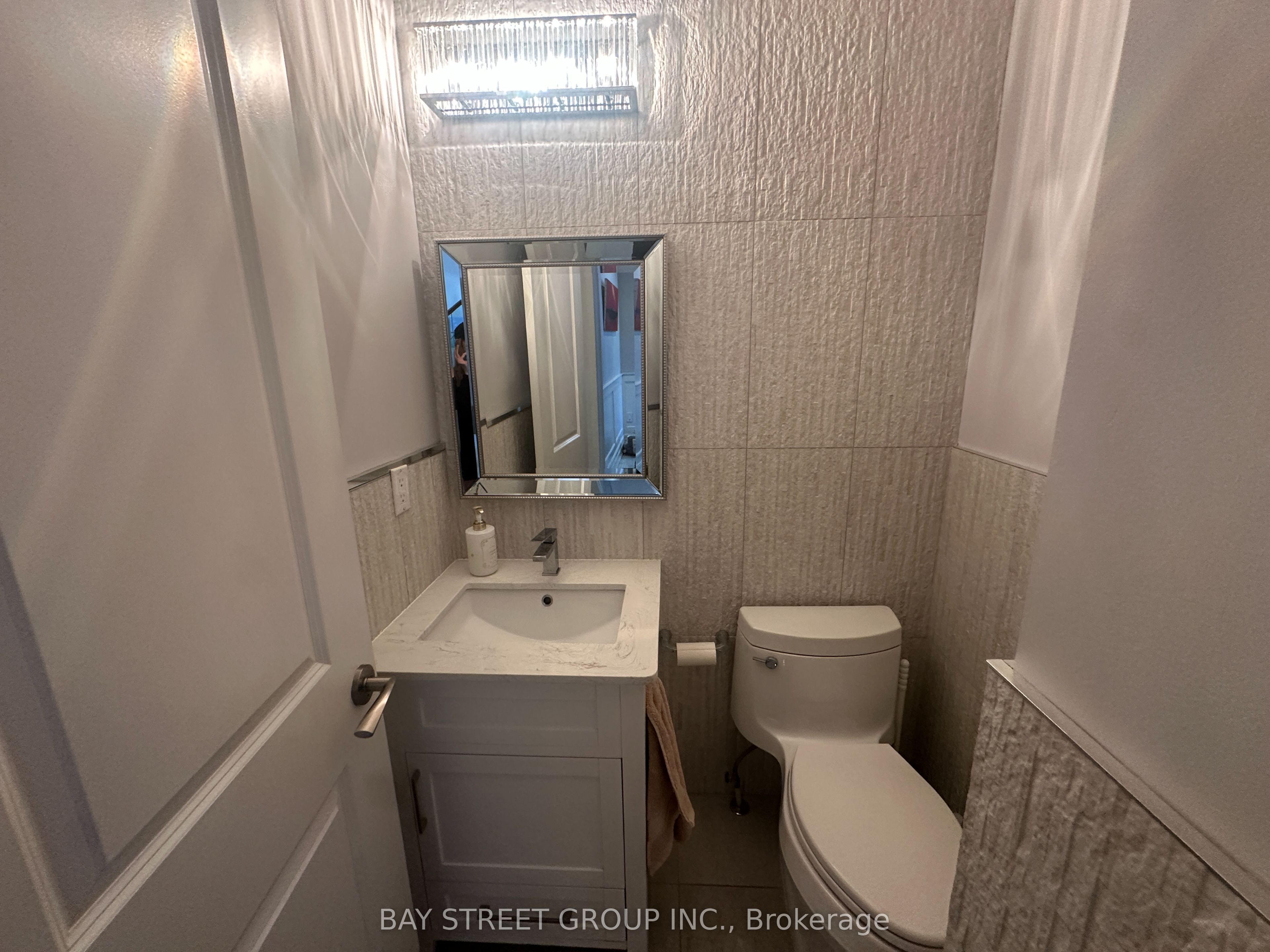 MLS #W12437790 image #8