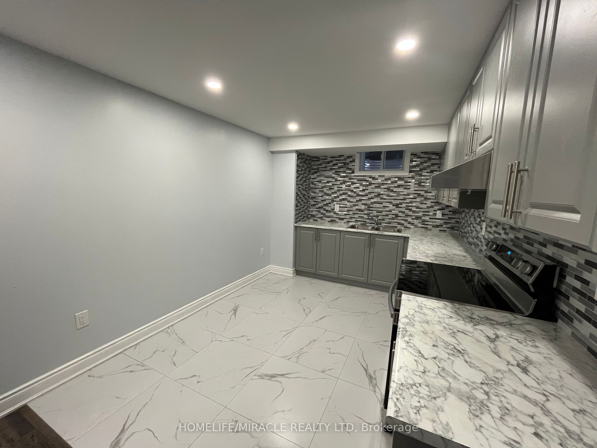 MLS #W12438611 image #13