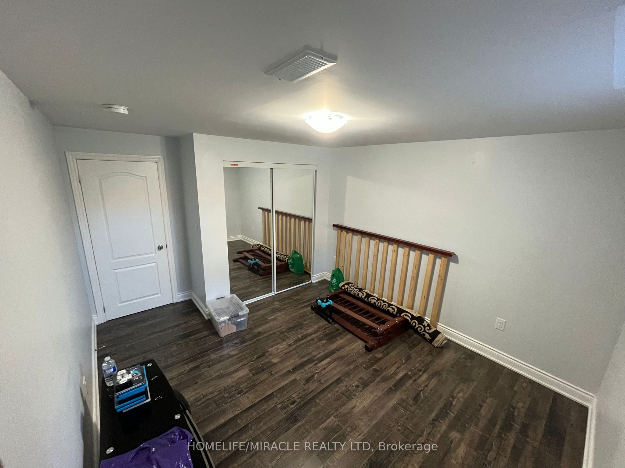 MLS #W12438611 image #9