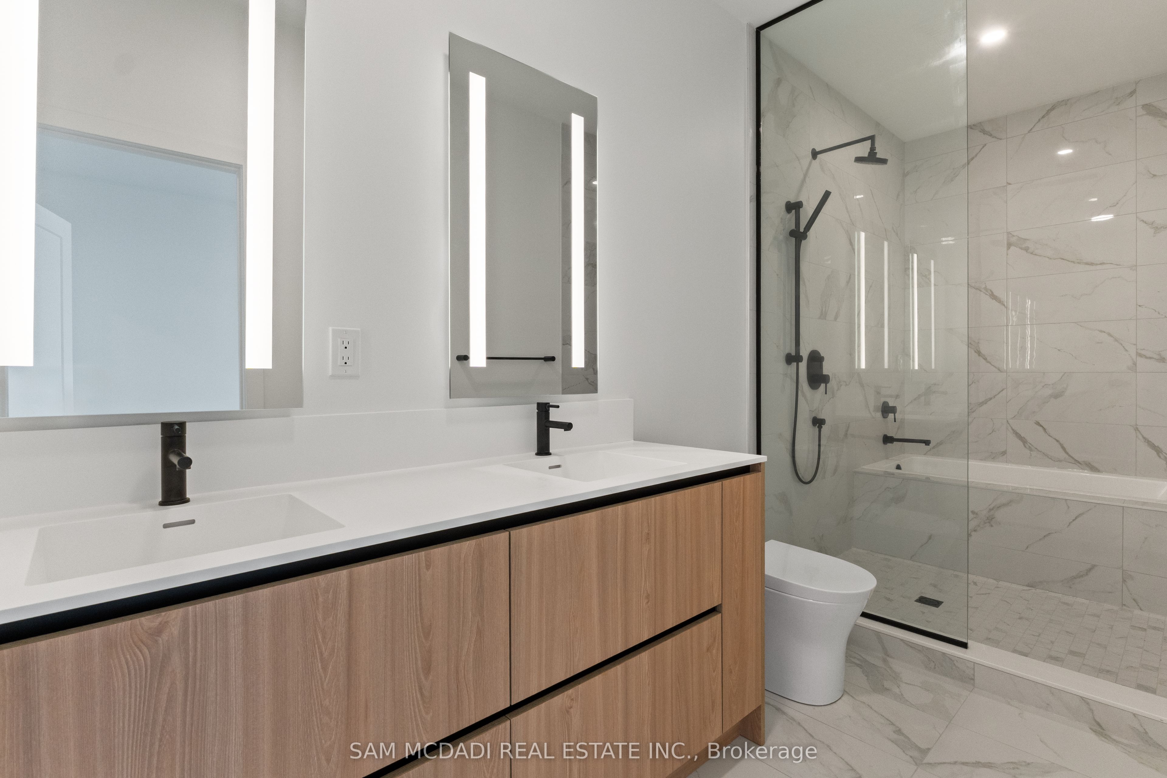 MLS #W12439473 image #8