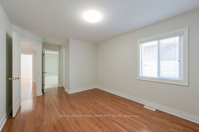 MLS #W12439576 image #32