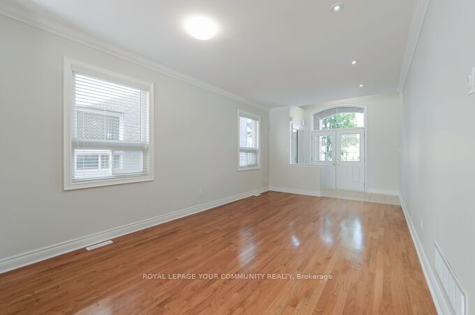 MLS #W12439576 image #5