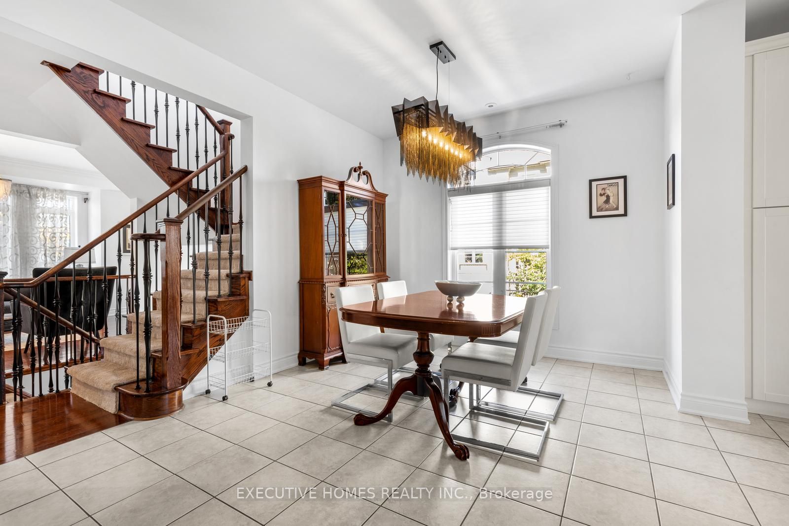 MLS #W12442106 image #12