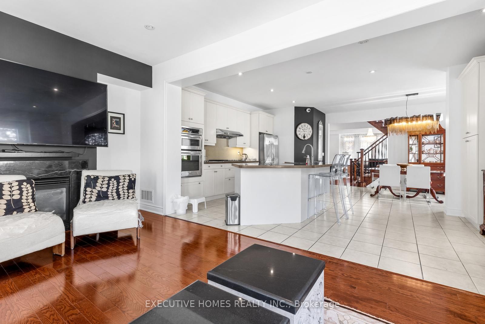 MLS #W12442106 image #13