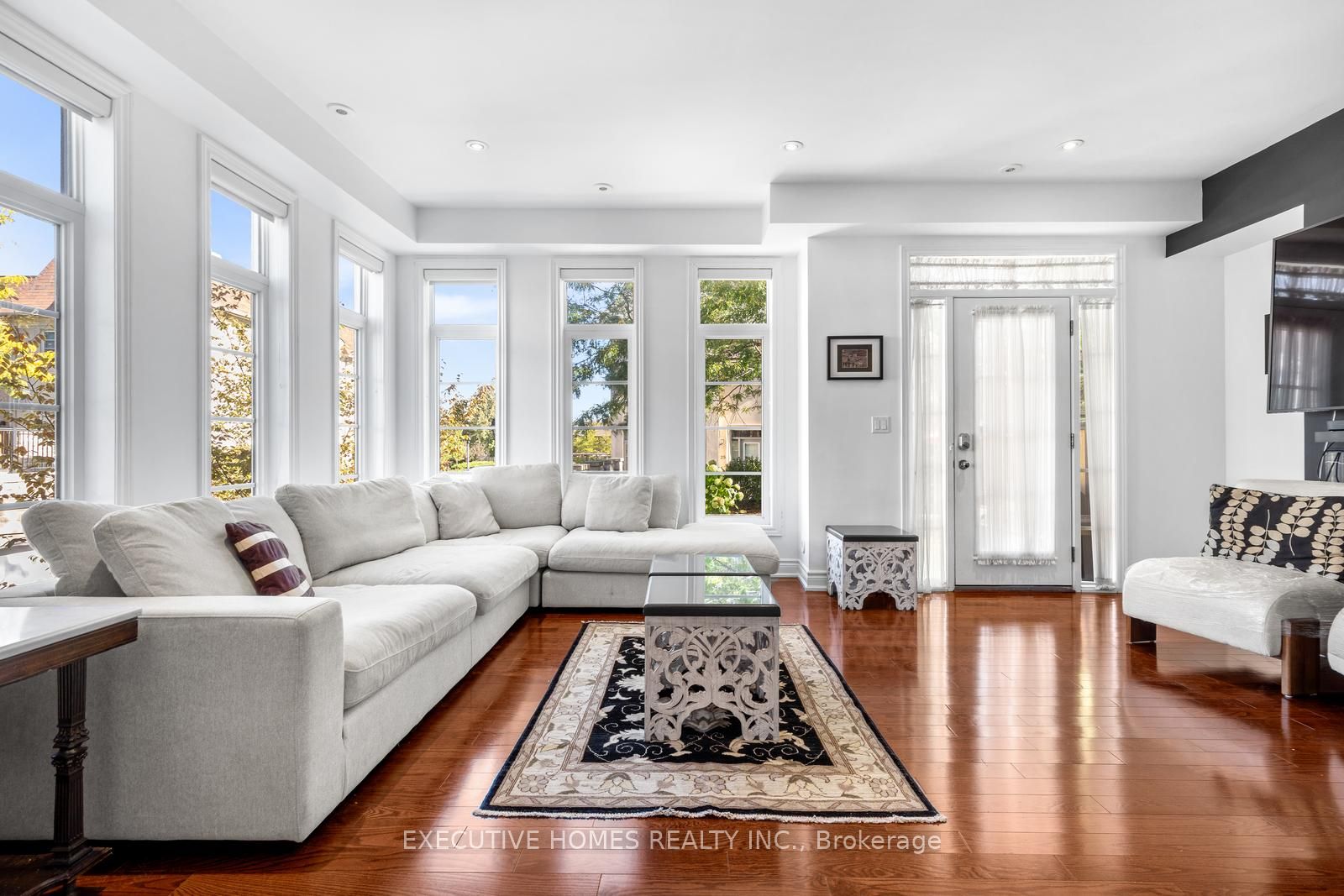 MLS #W12442106 image #17