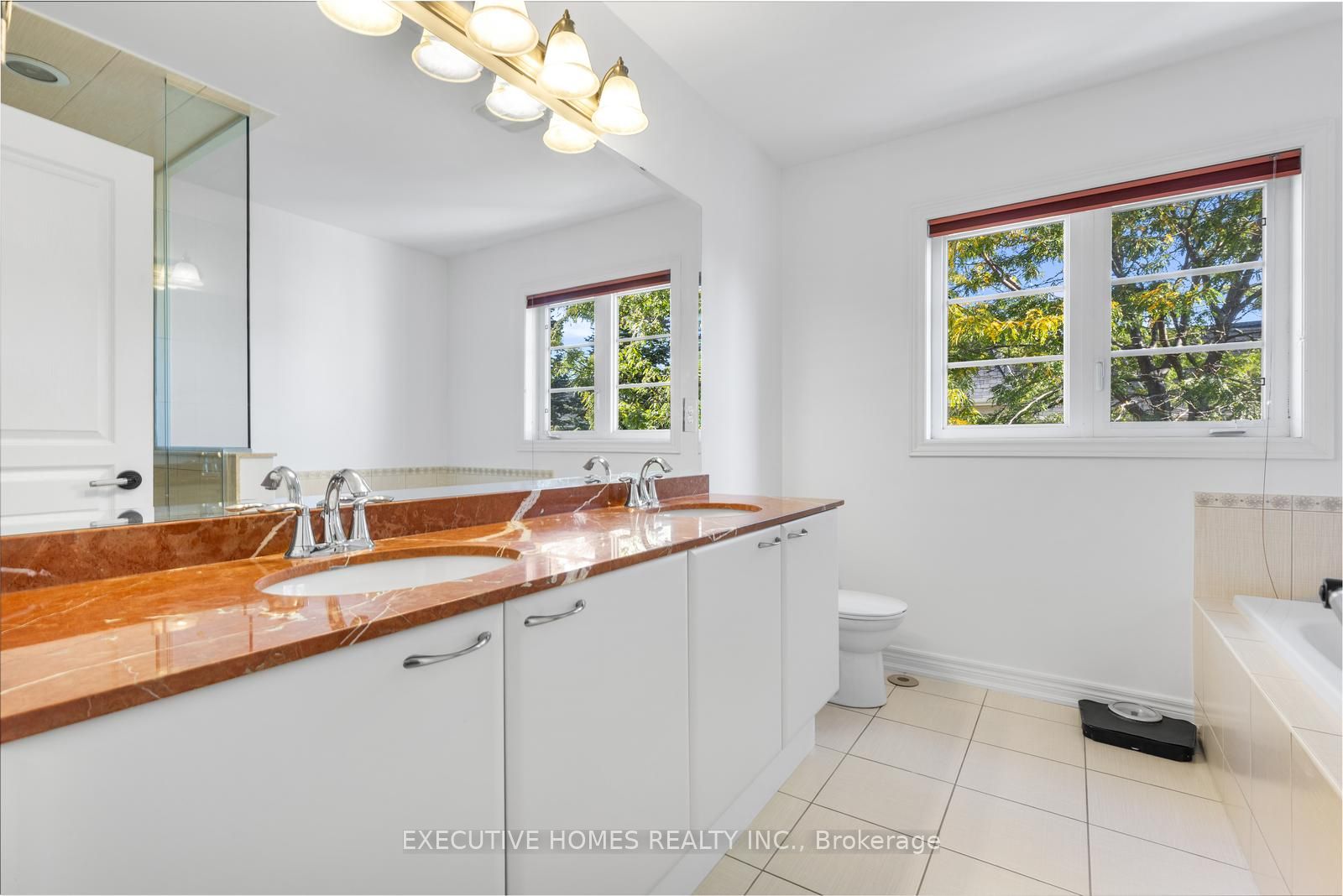 MLS #W12442106 image #24