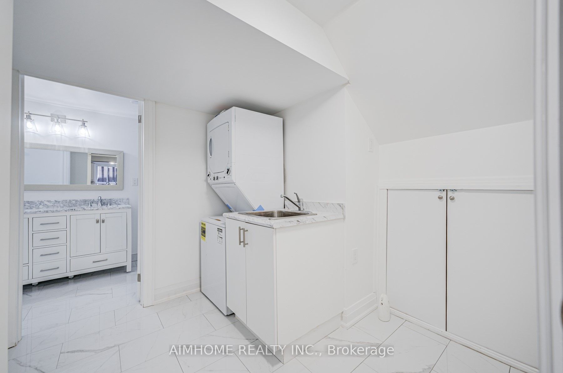 MLS #W12444761 image #8