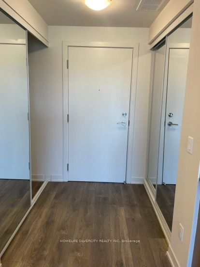 MLS #W12445839 image #1