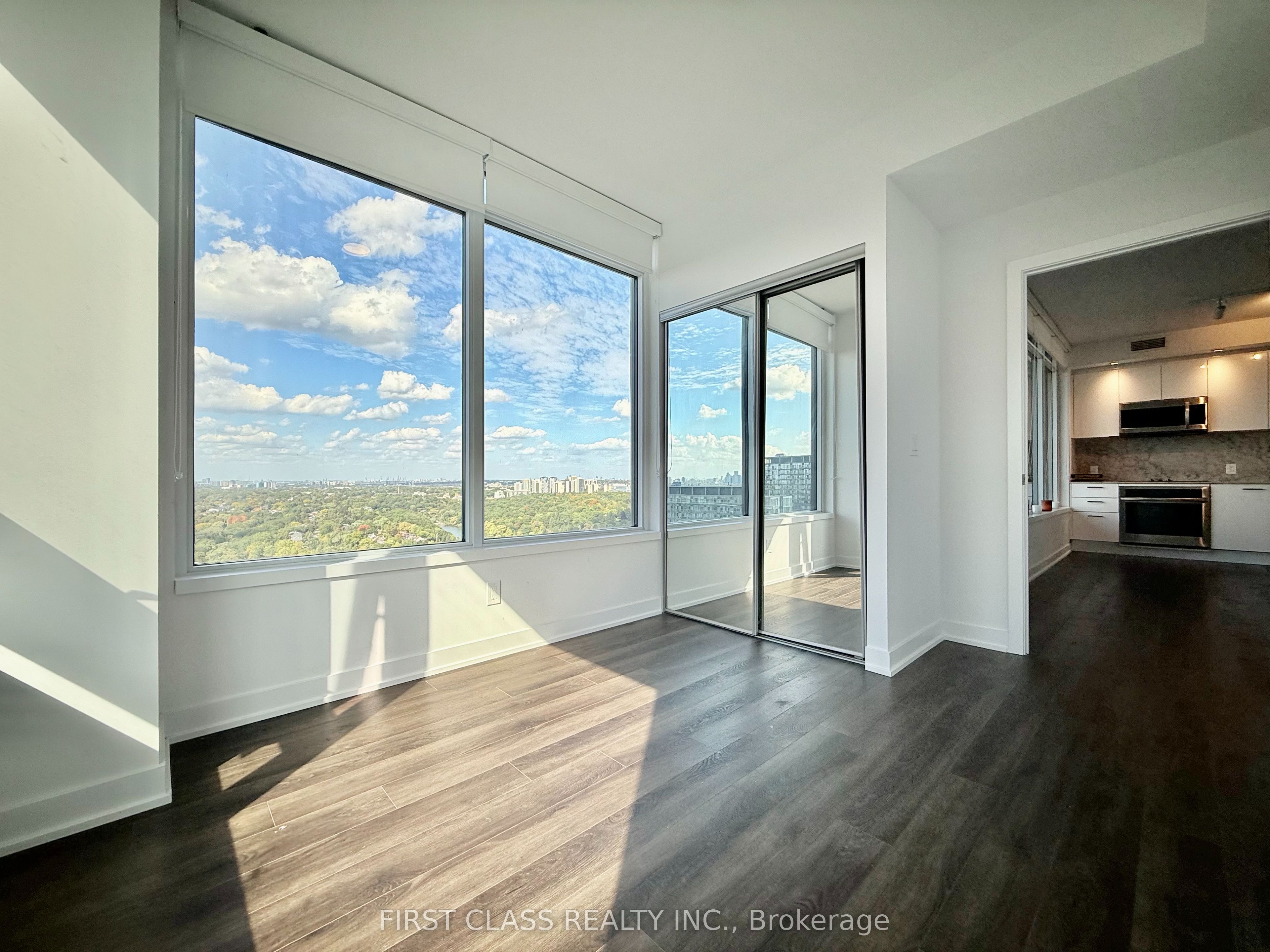 MLS #W12446005 image #11