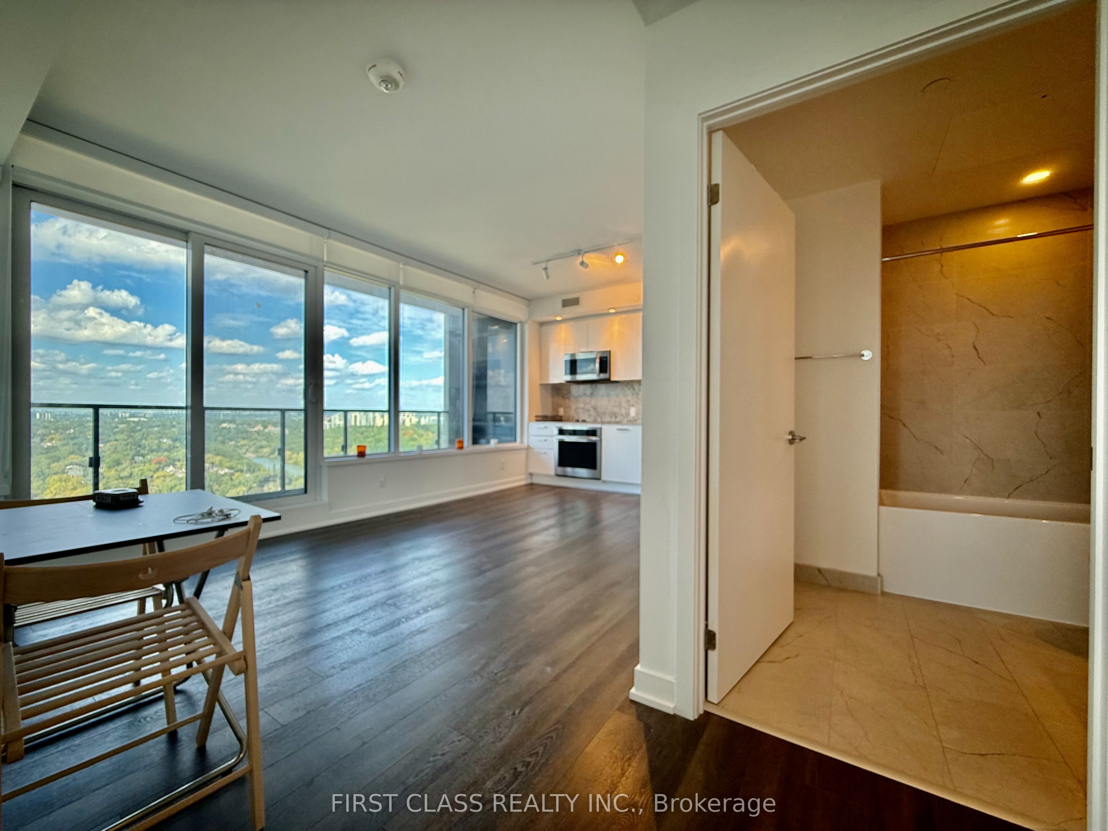 MLS #W12446005 image #15