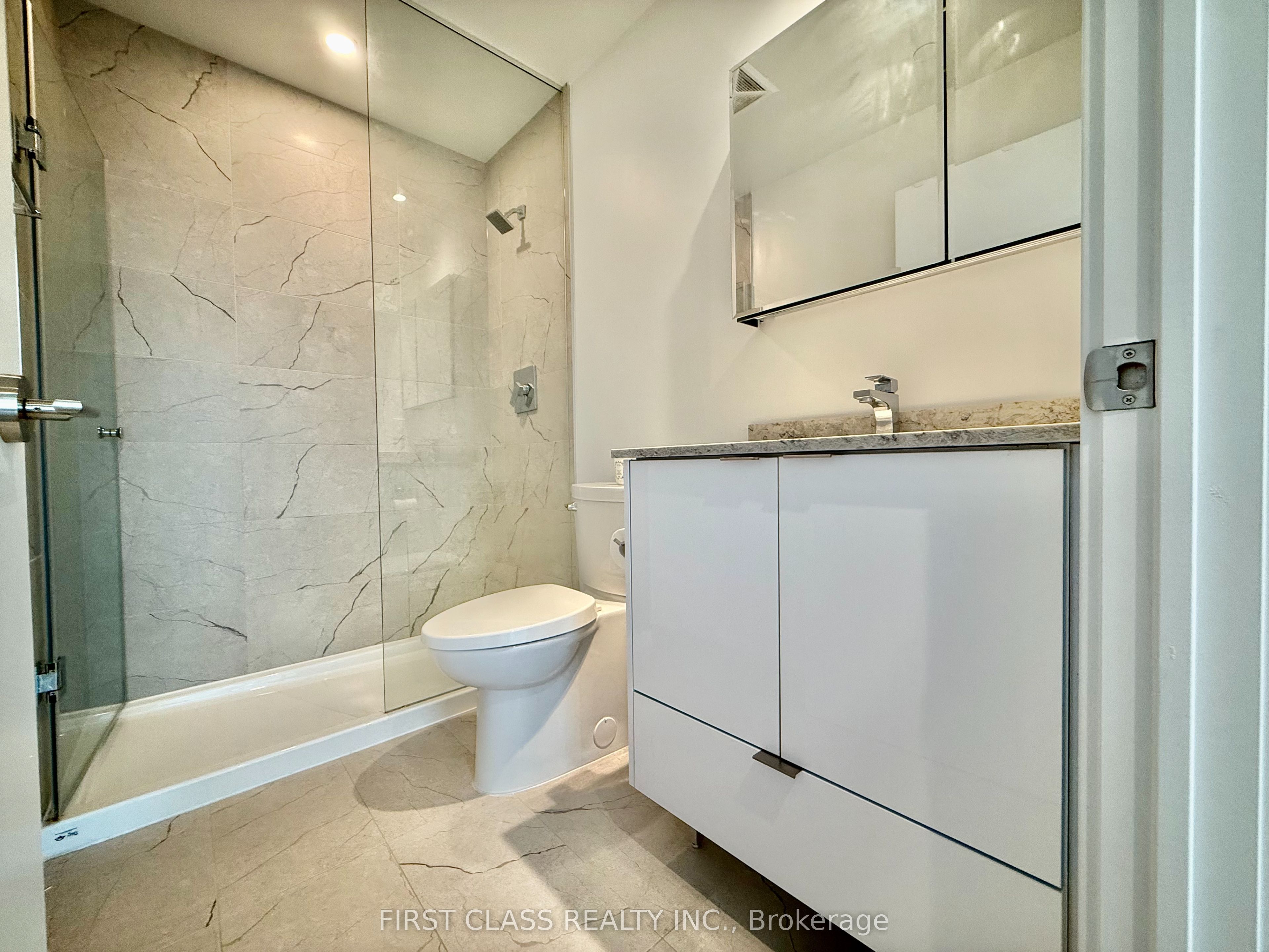 MLS #W12446005 image #18