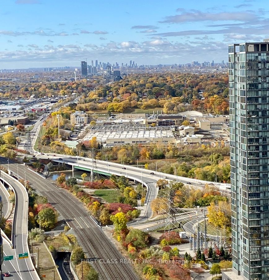 MLS #W12446005 image #24