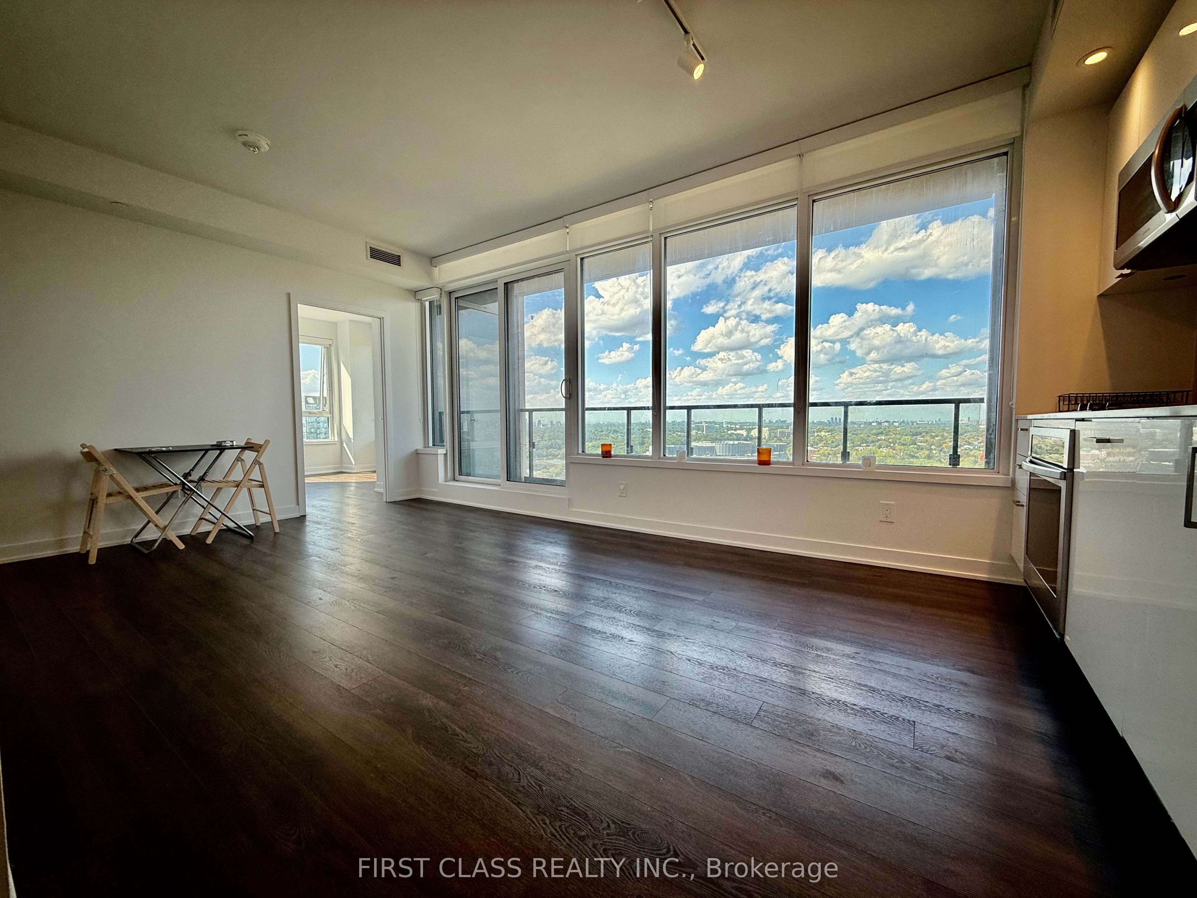 MLS #W12446005 image #4