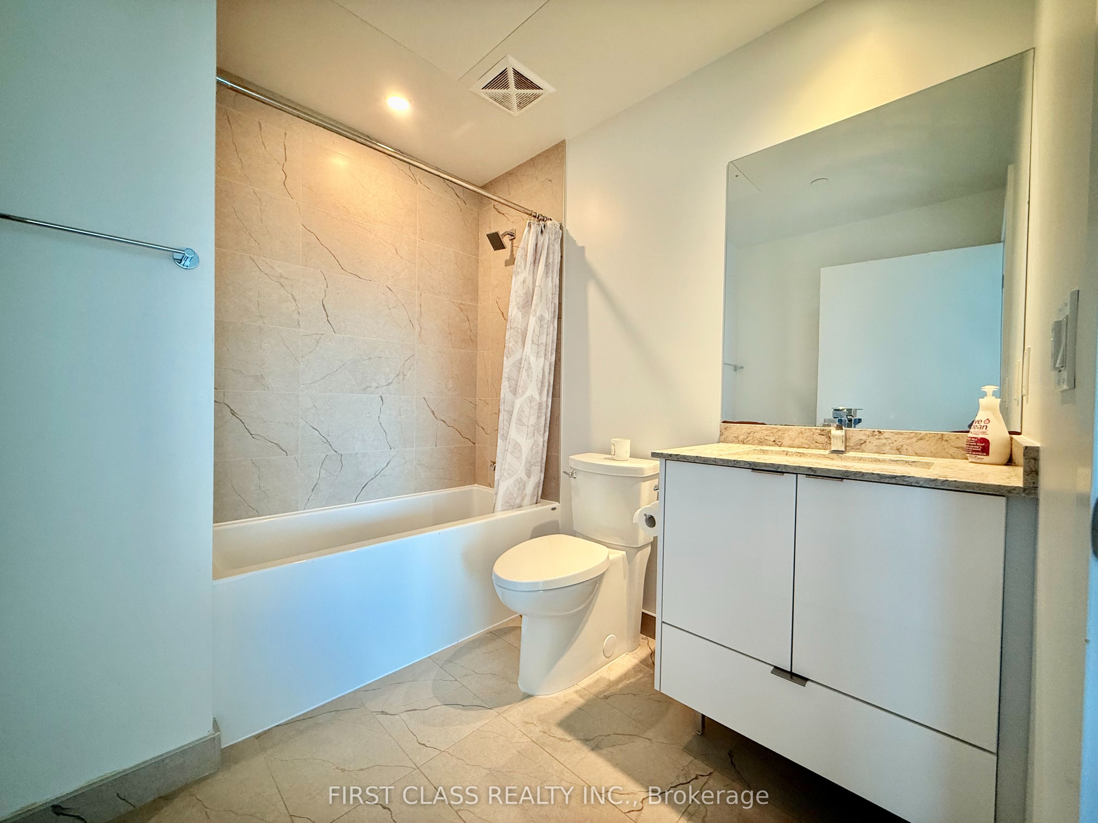 MLS #W12446005 image #7