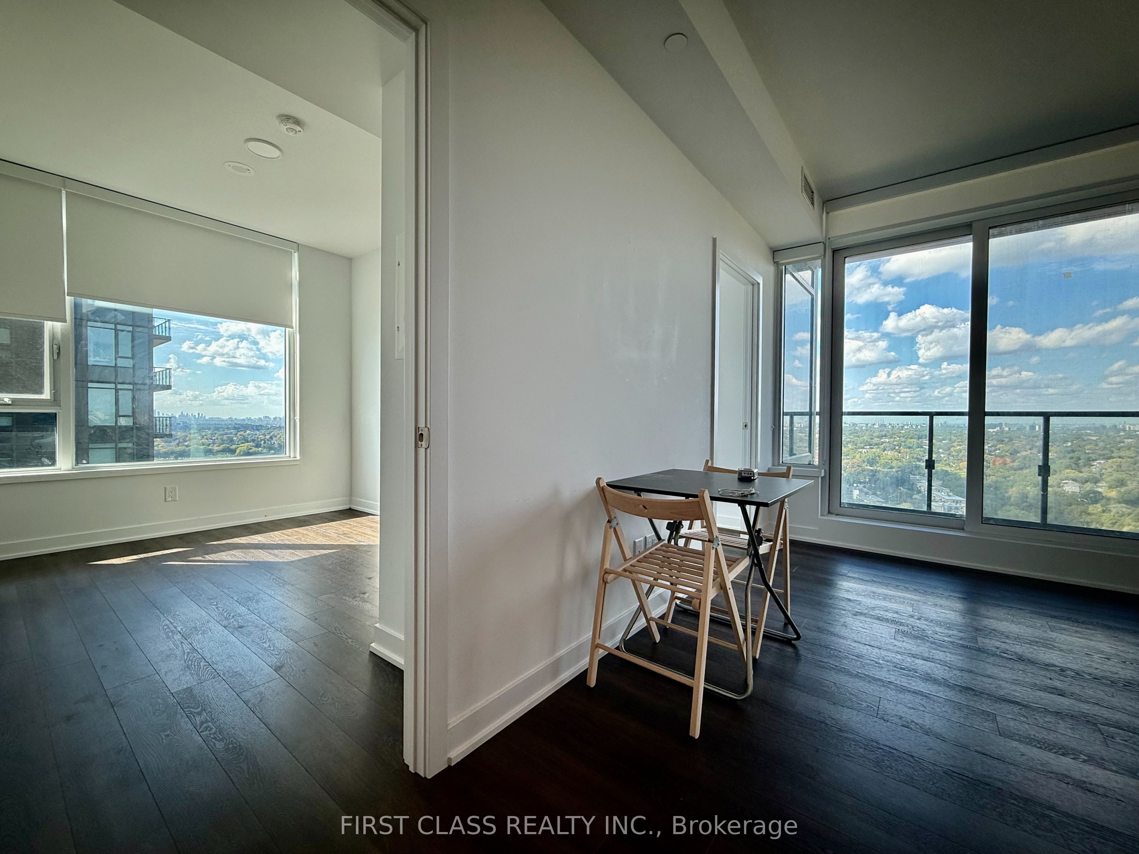 MLS #W12446005 image #8