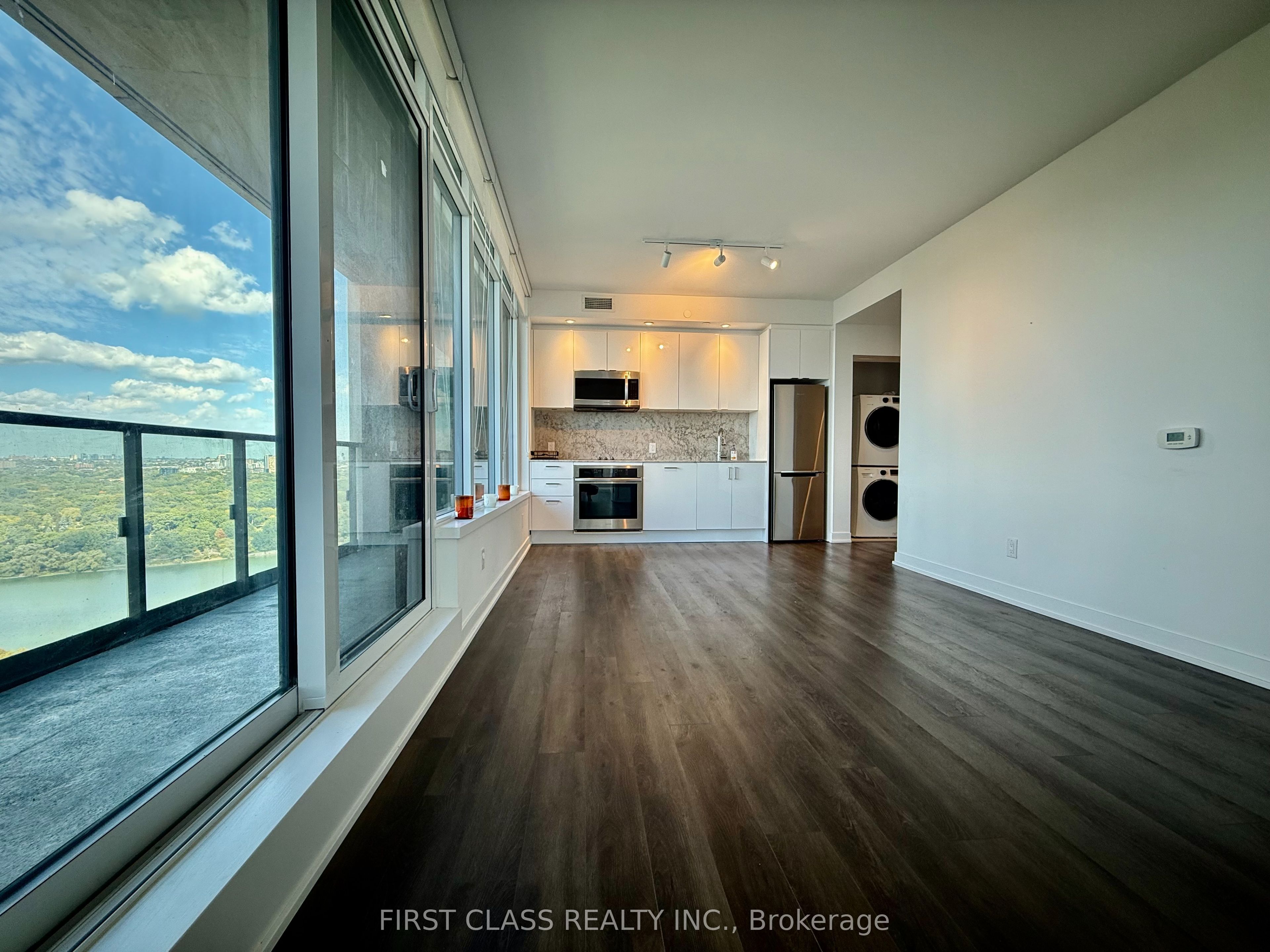 MLS #W12446005 image #9