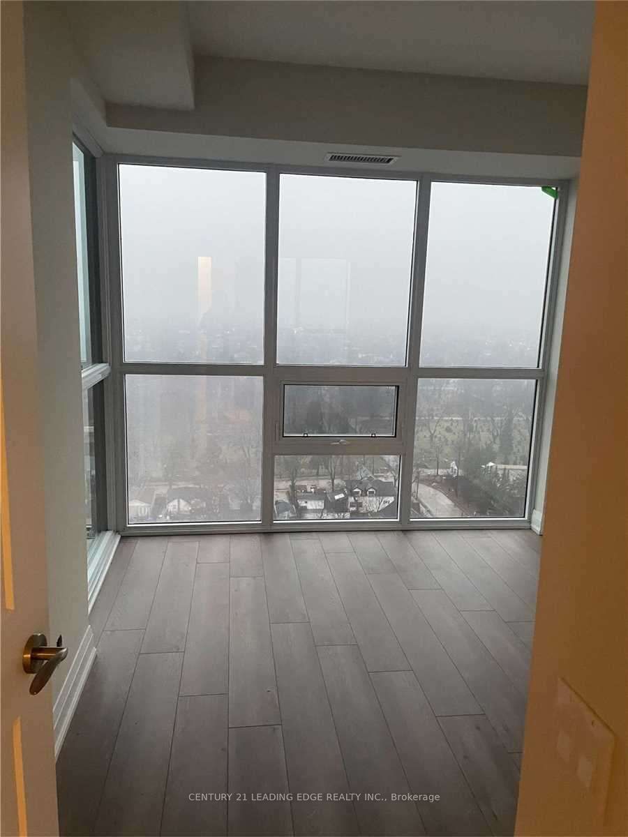 MLS #W12446967 image #4