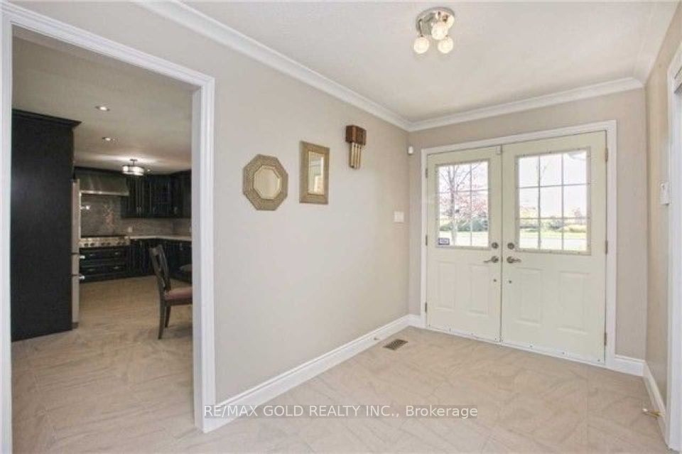 MLS #W12448162 image #1