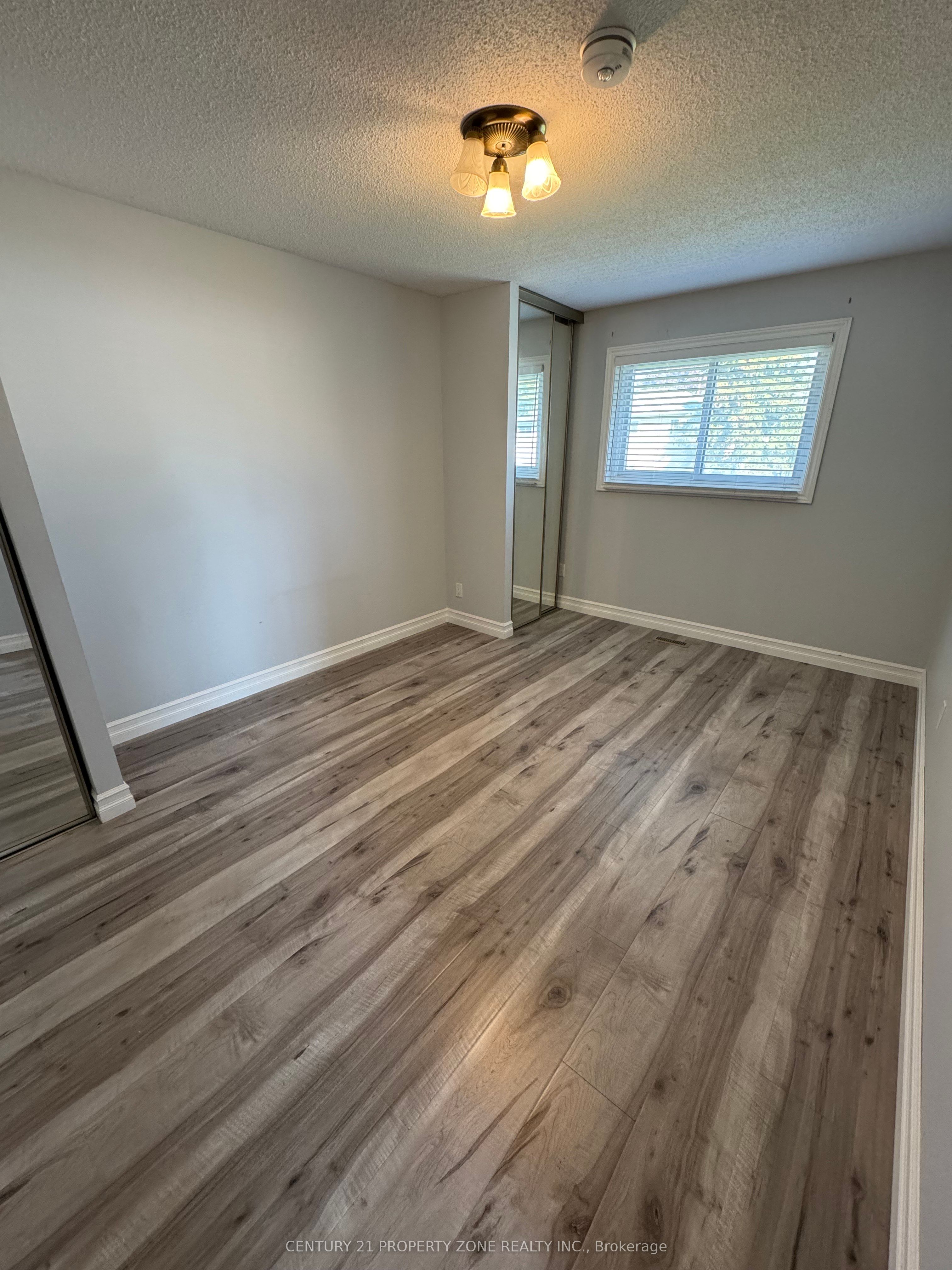 MLS #W12449085 image #13