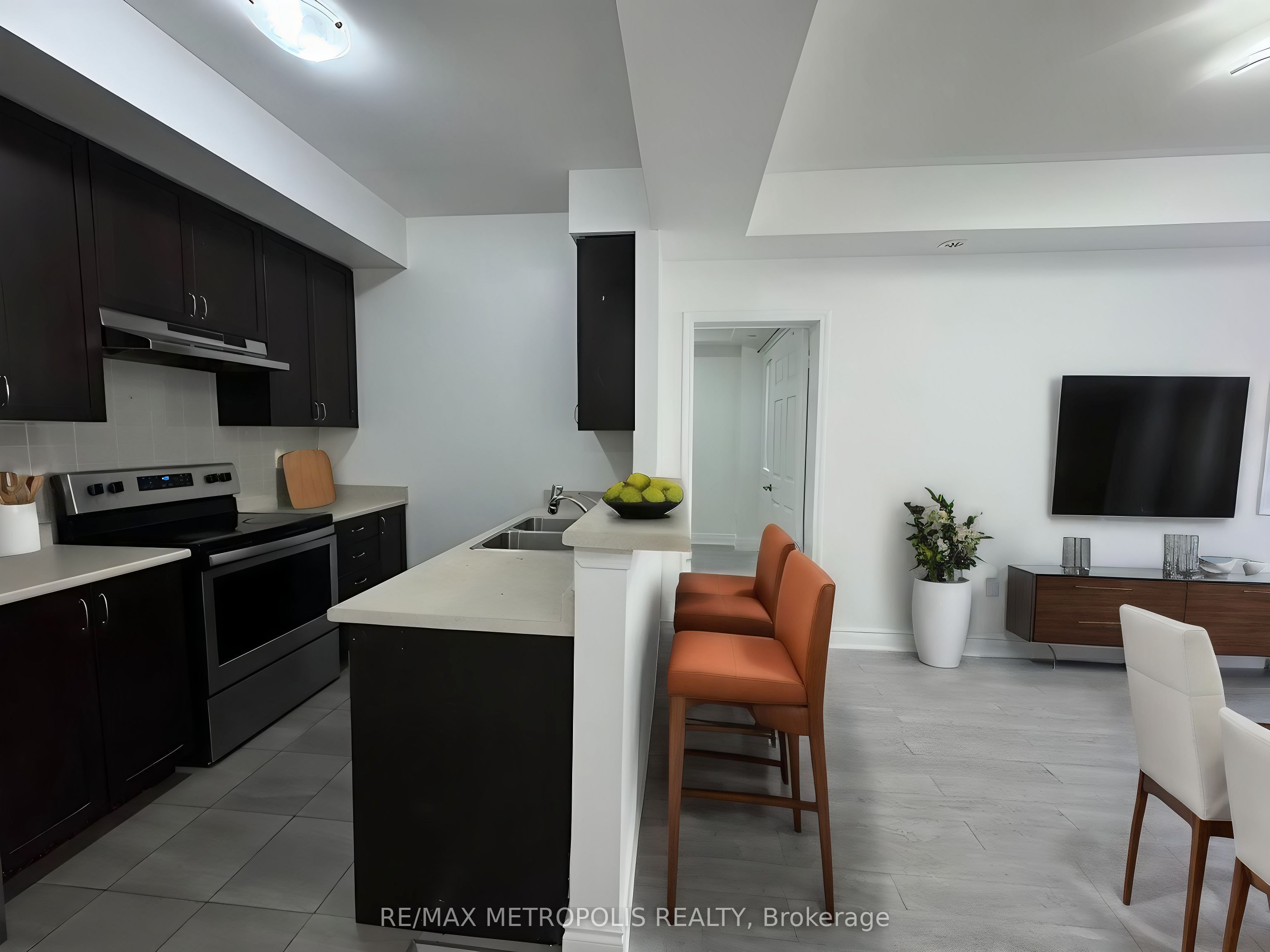 MLS #W12449392 image #3