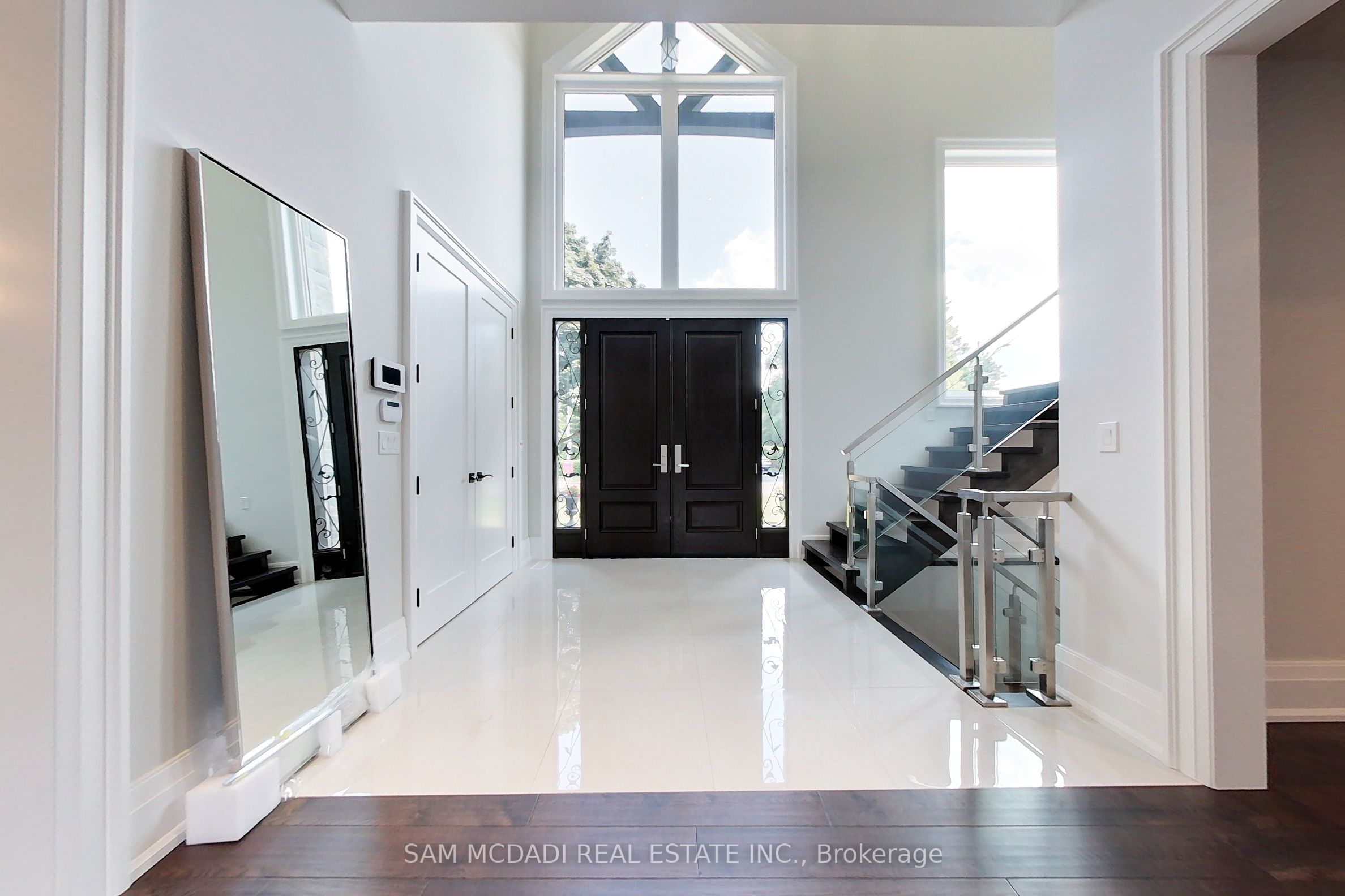 MLS #W12449728 image #1