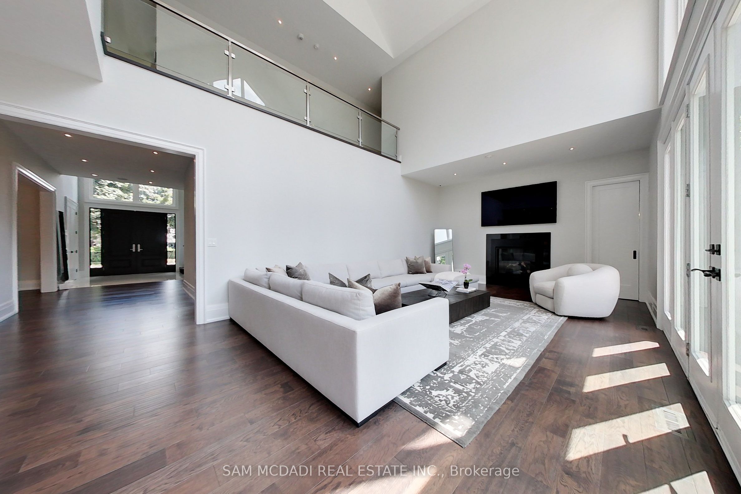 MLS #W12449728 image #14