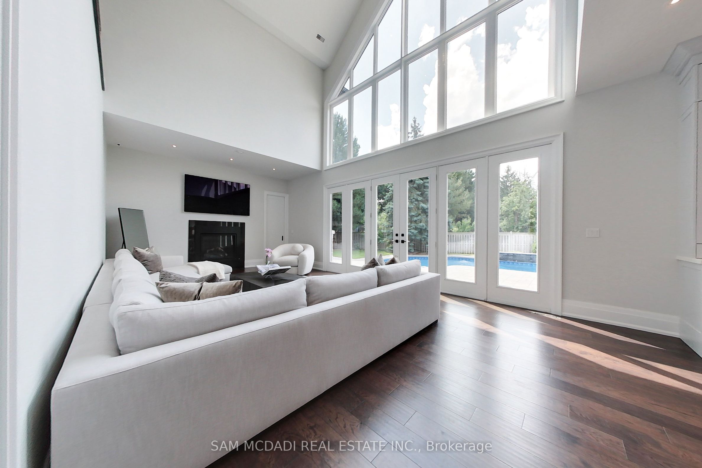 MLS #W12449728 image #16