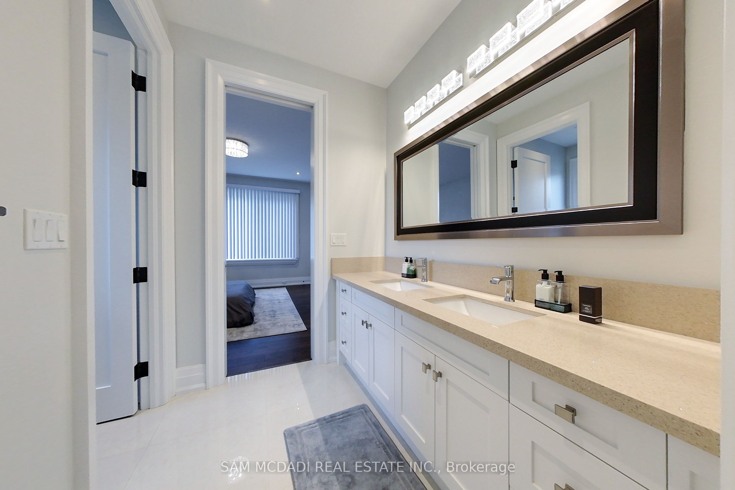 MLS #W12449728 image #19