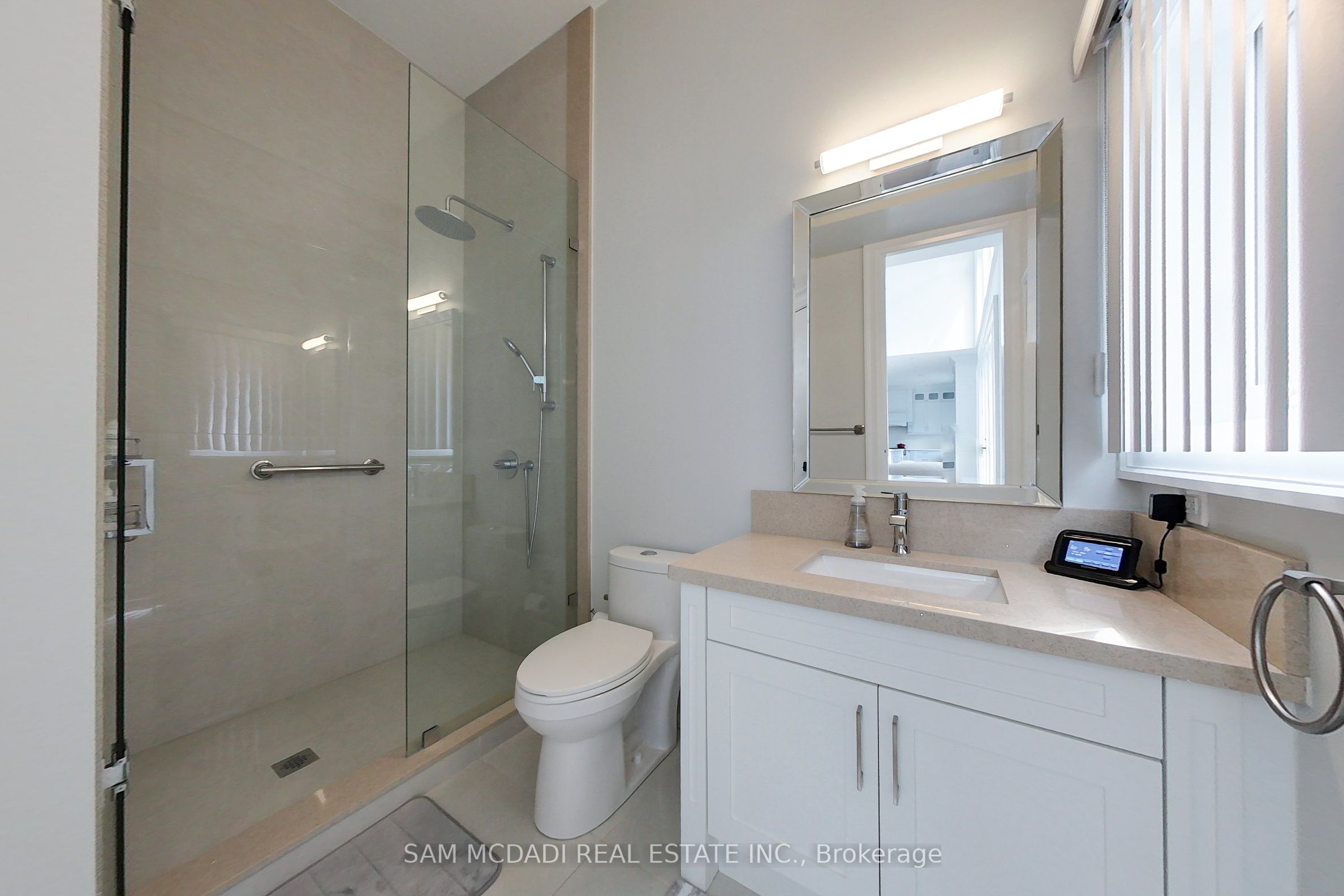 MLS #W12449728 image #26