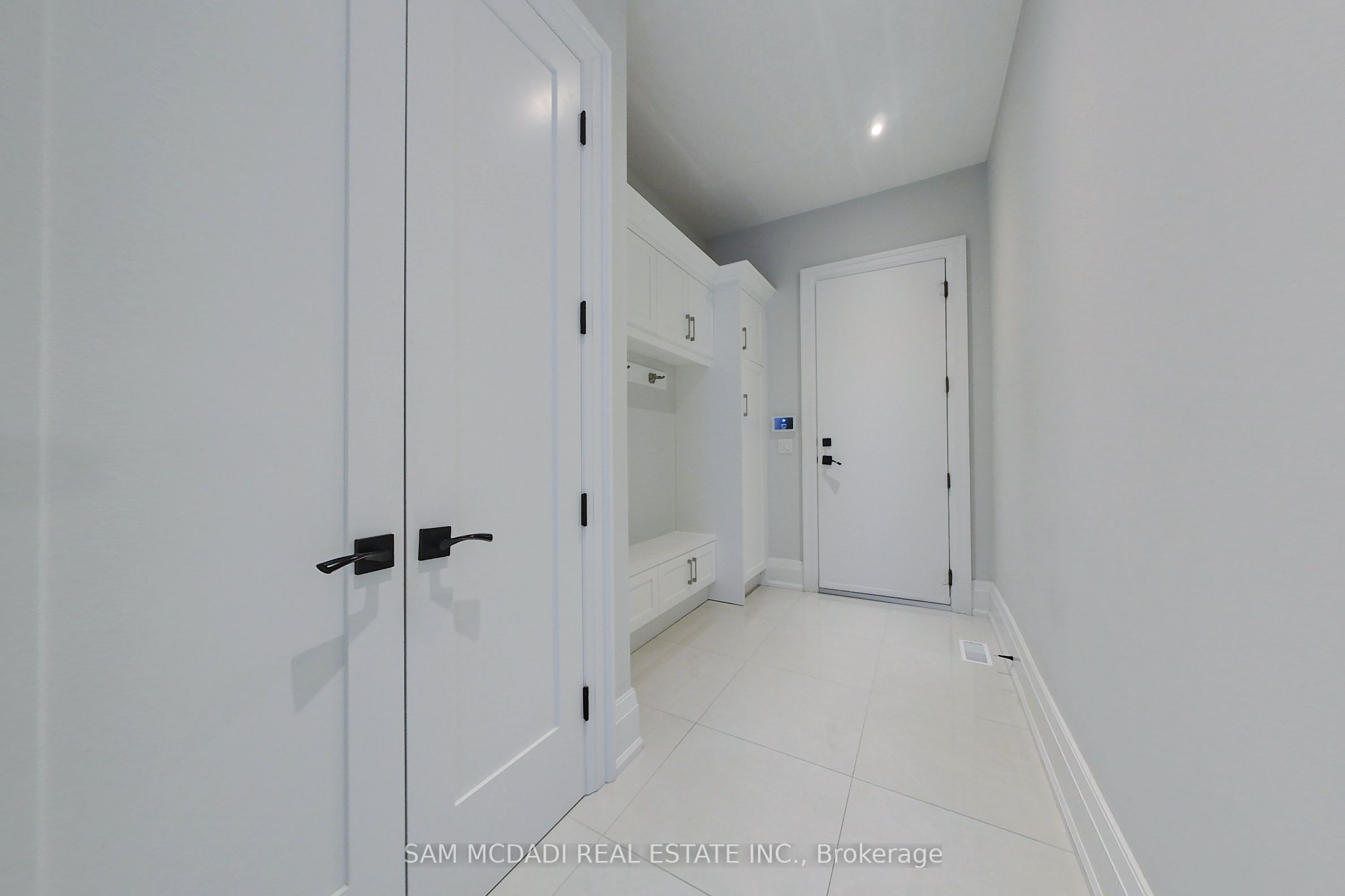 MLS #W12449728 image #7