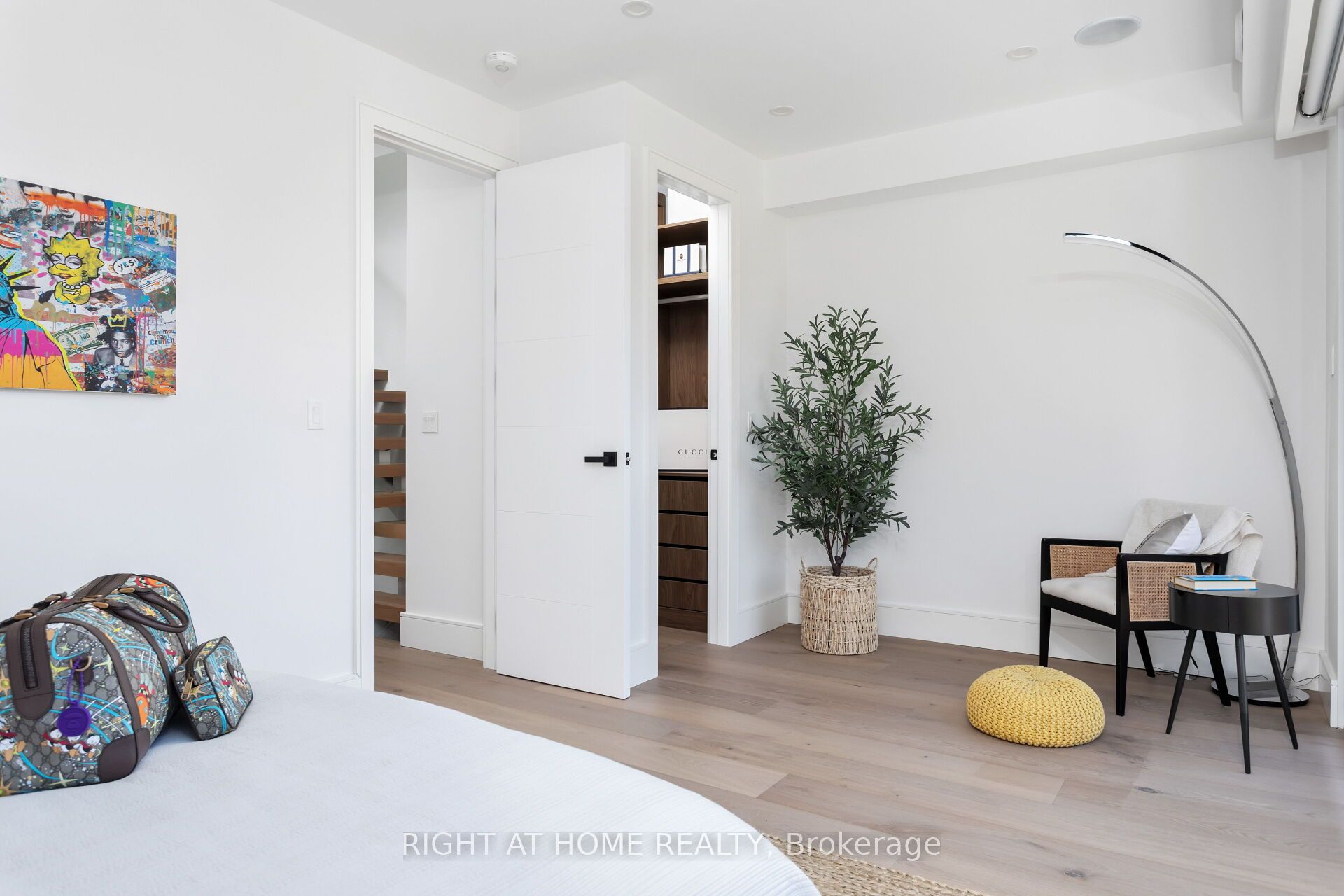 MLS #W12450438 image #12