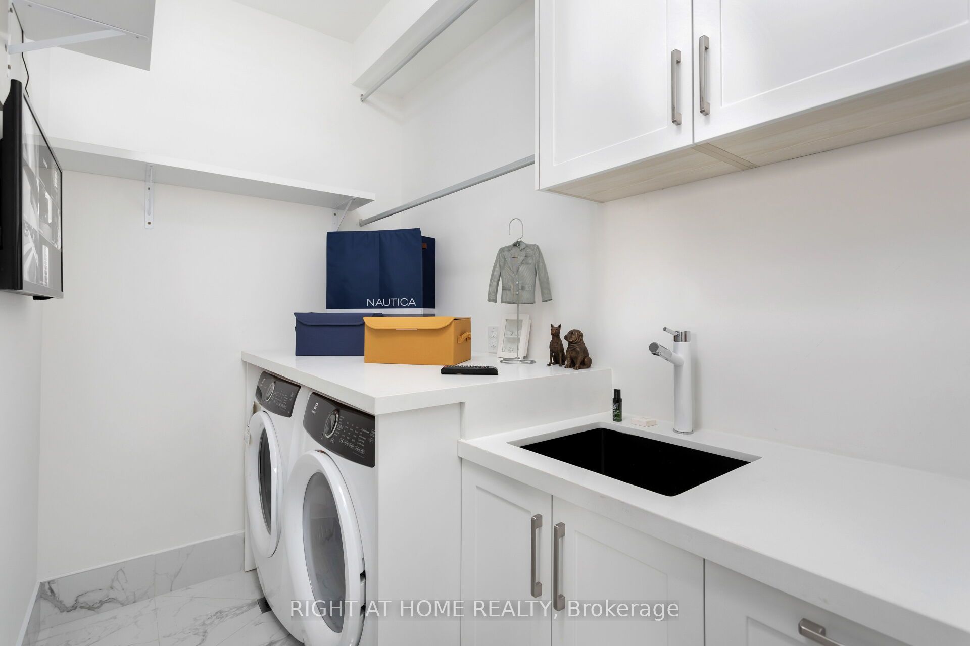 MLS #W12450438 image #18