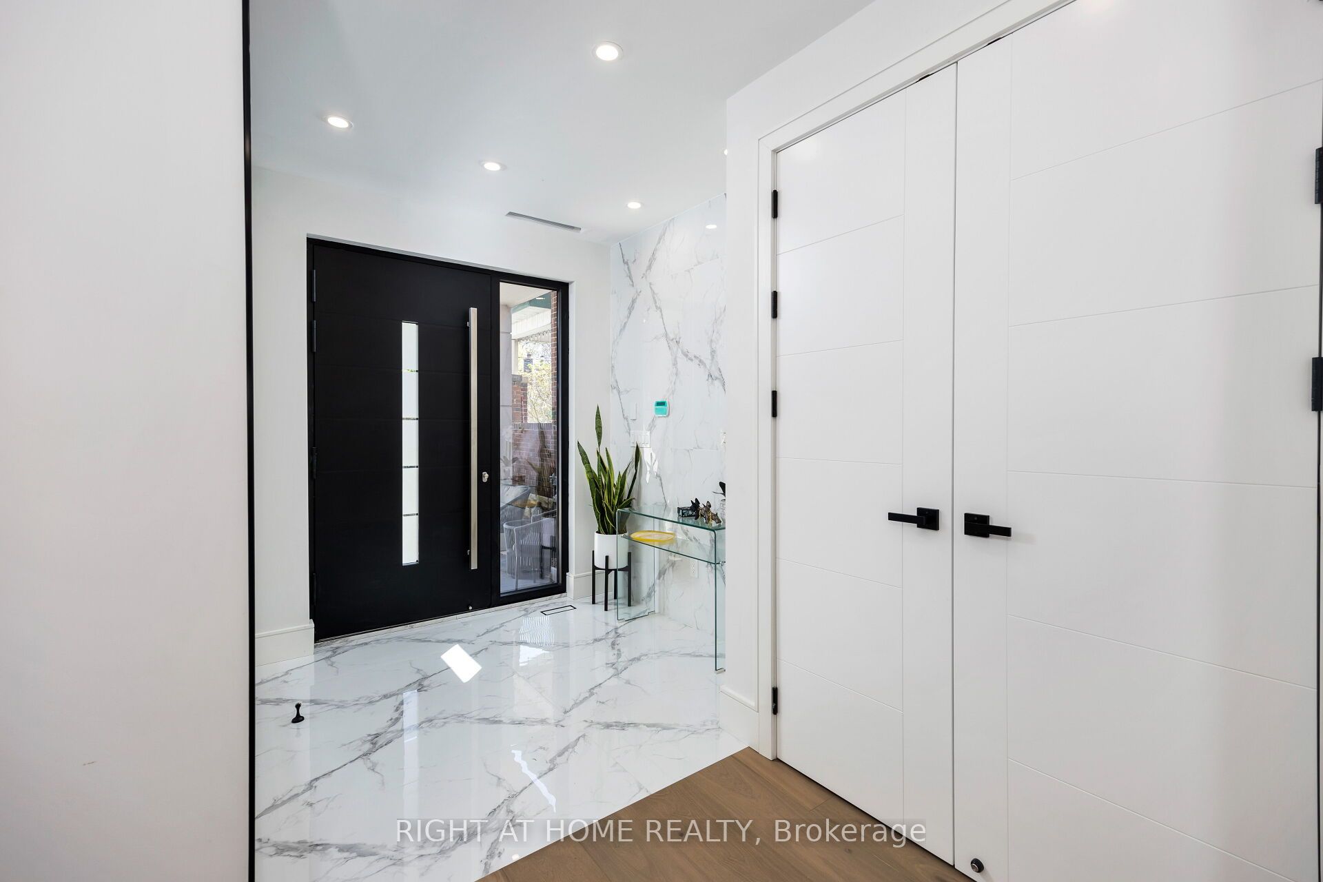 MLS #W12450438 image #2