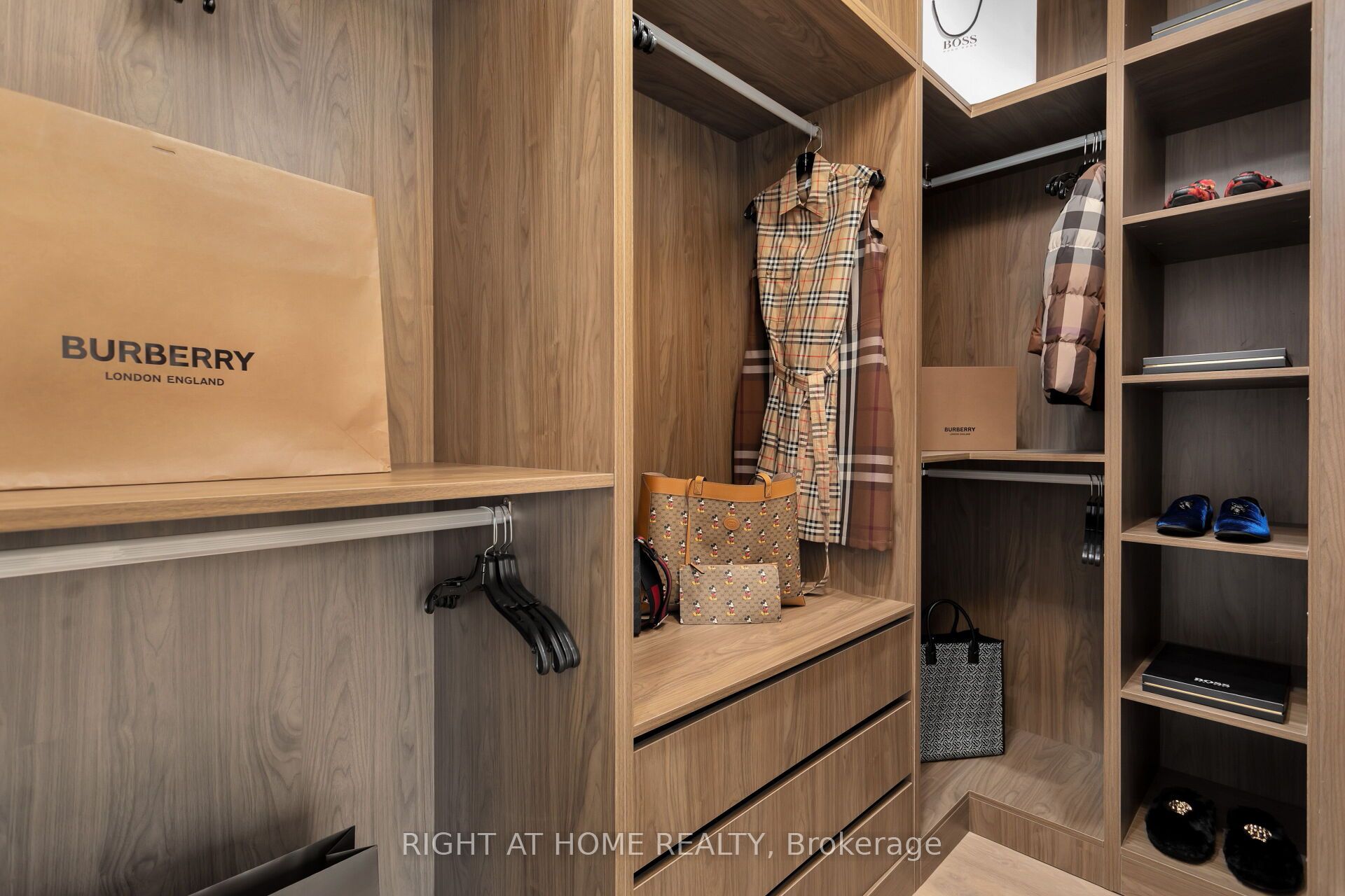 MLS #W12450438 image #21