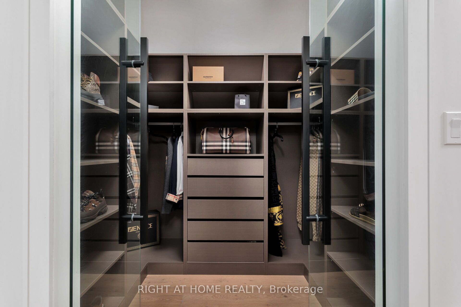 MLS #W12450438 image #27