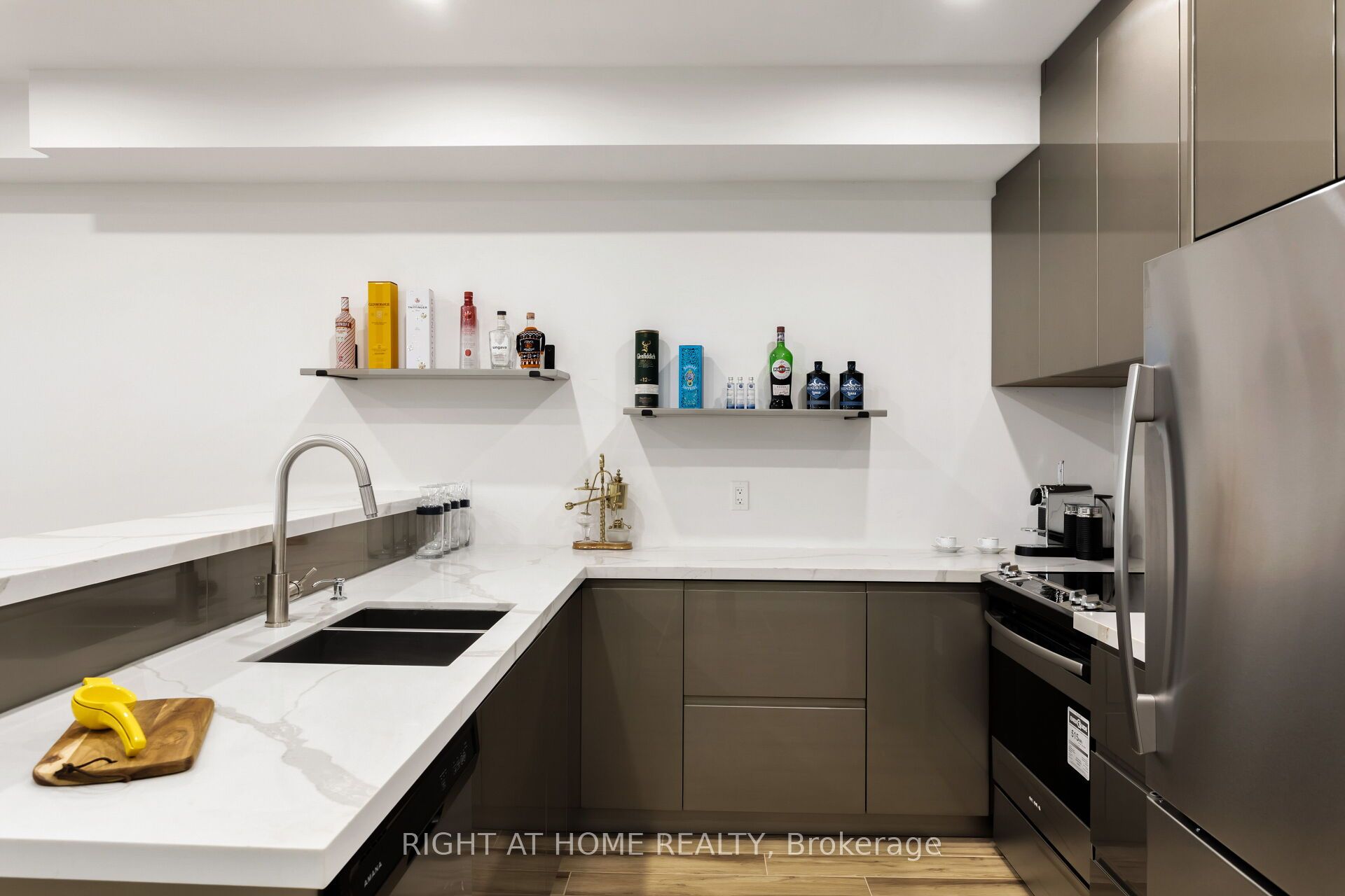 MLS #W12450438 image #34