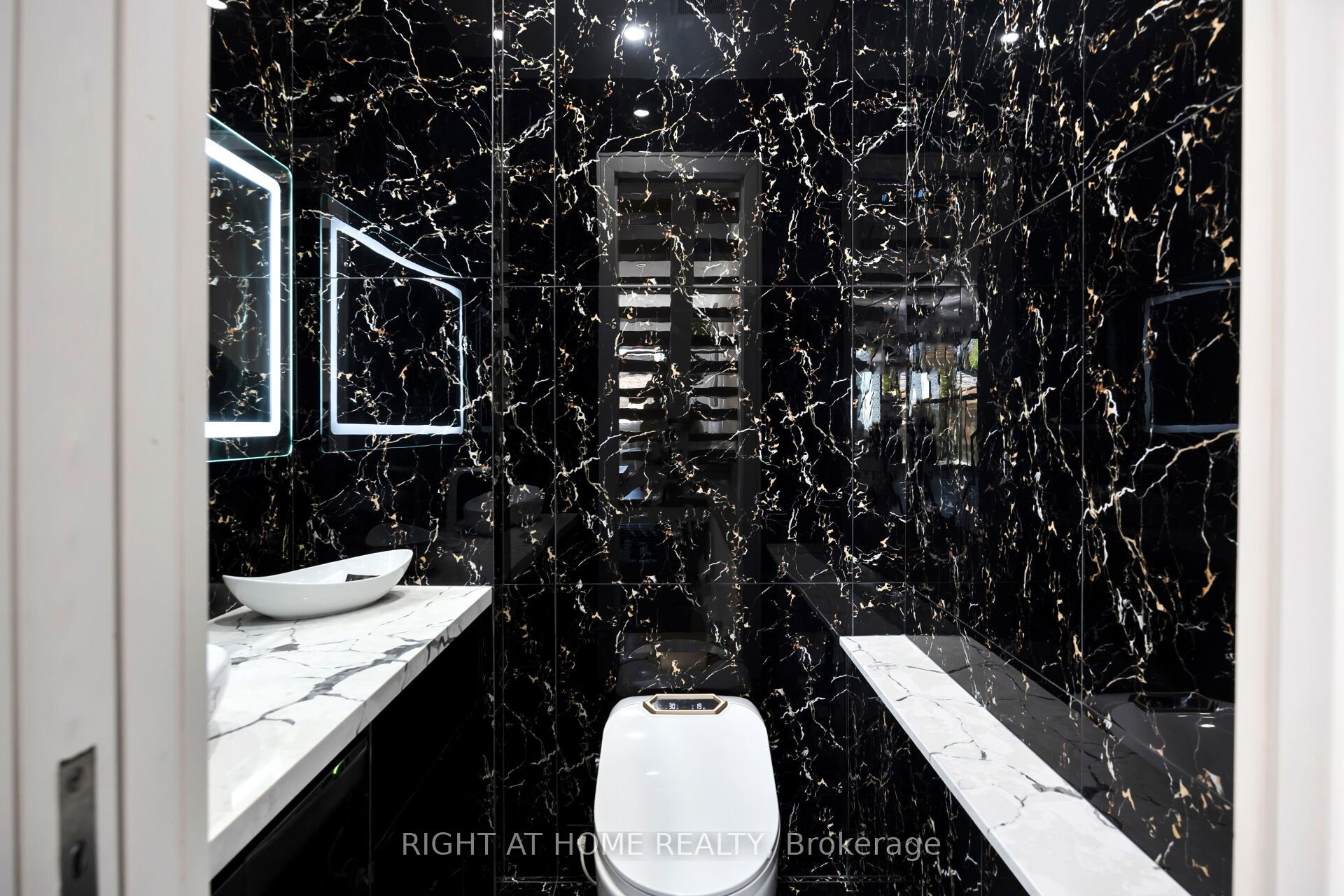 MLS #W12450438 image #9