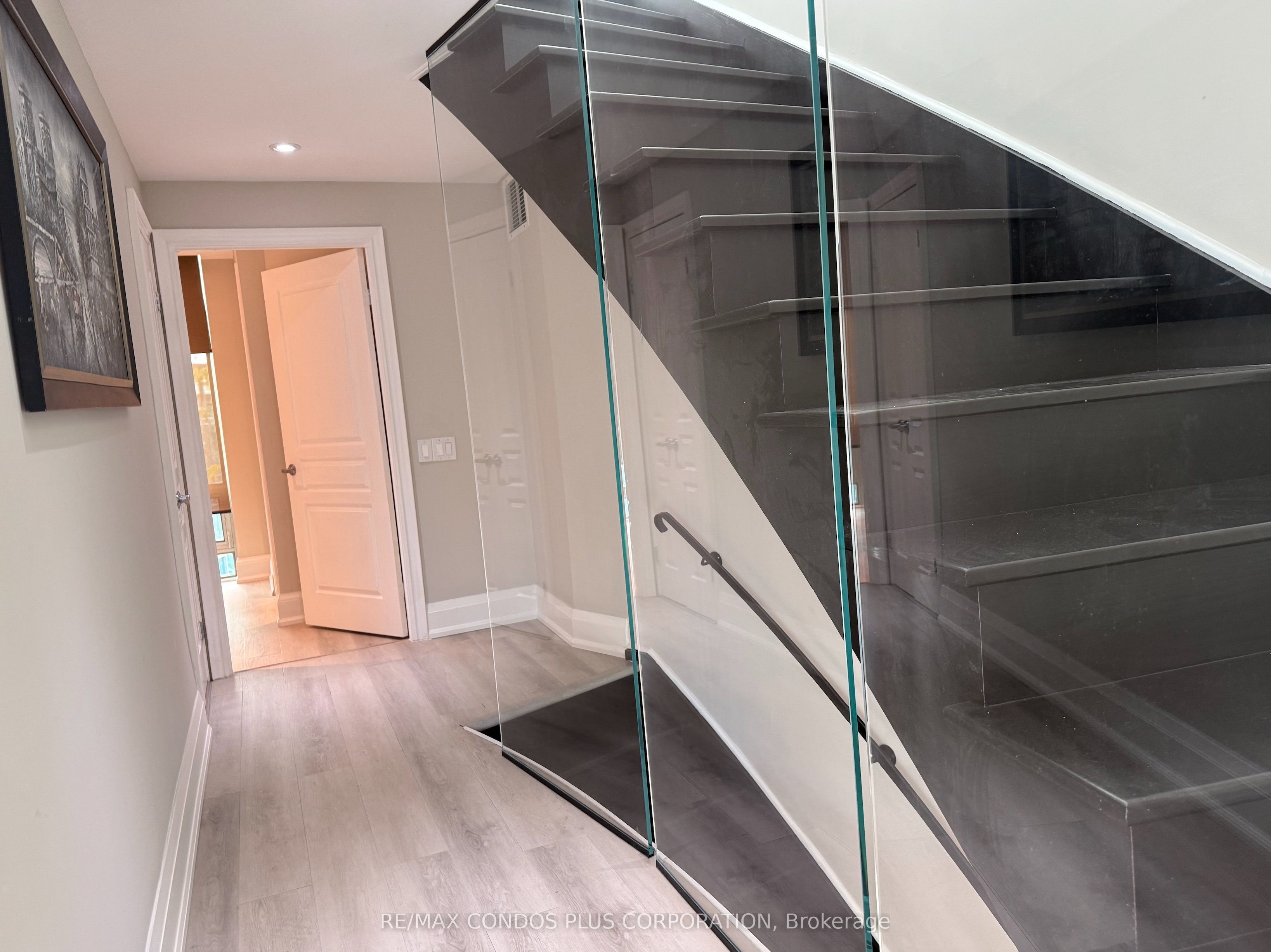 MLS #W12450937 image #15